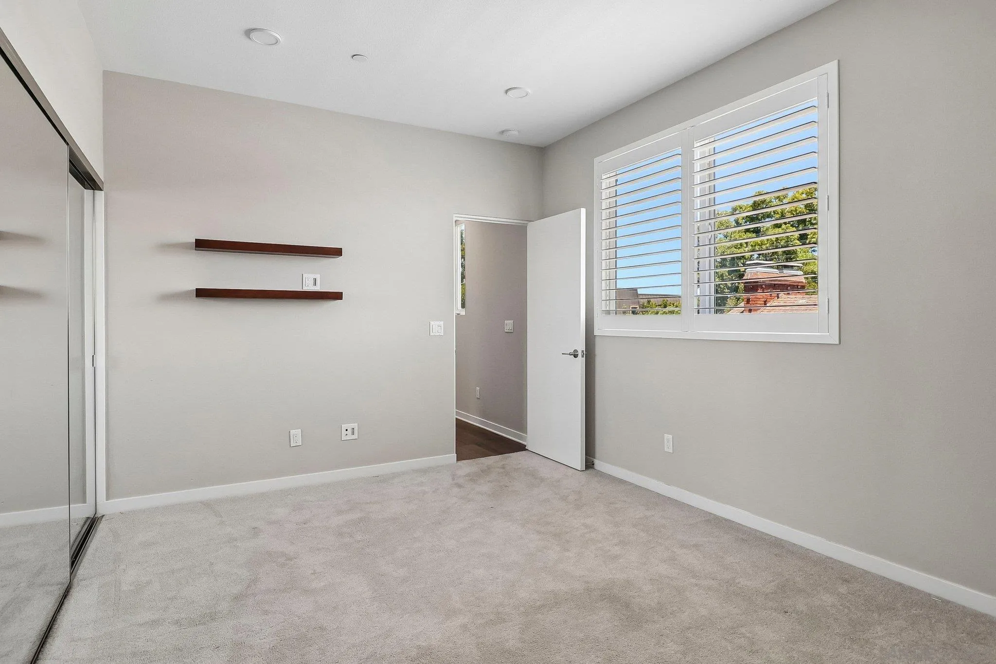 Photo #17: 260014921 Listing: Photo #17