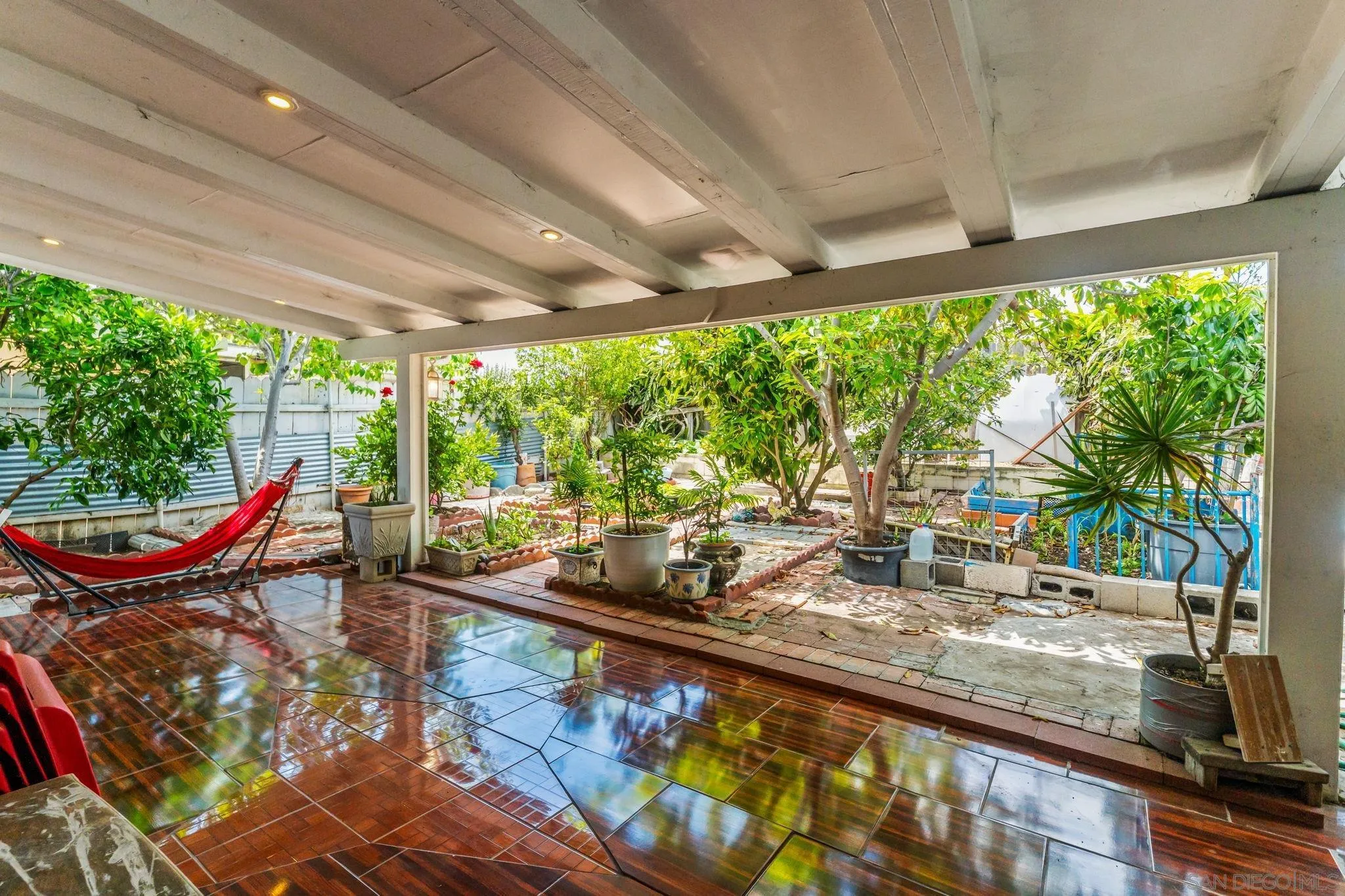 https://cdn.realtyfeed.com/cdn/127/260014924/36d7aec415bb3f7d3825e0cc41b78fb1.webp