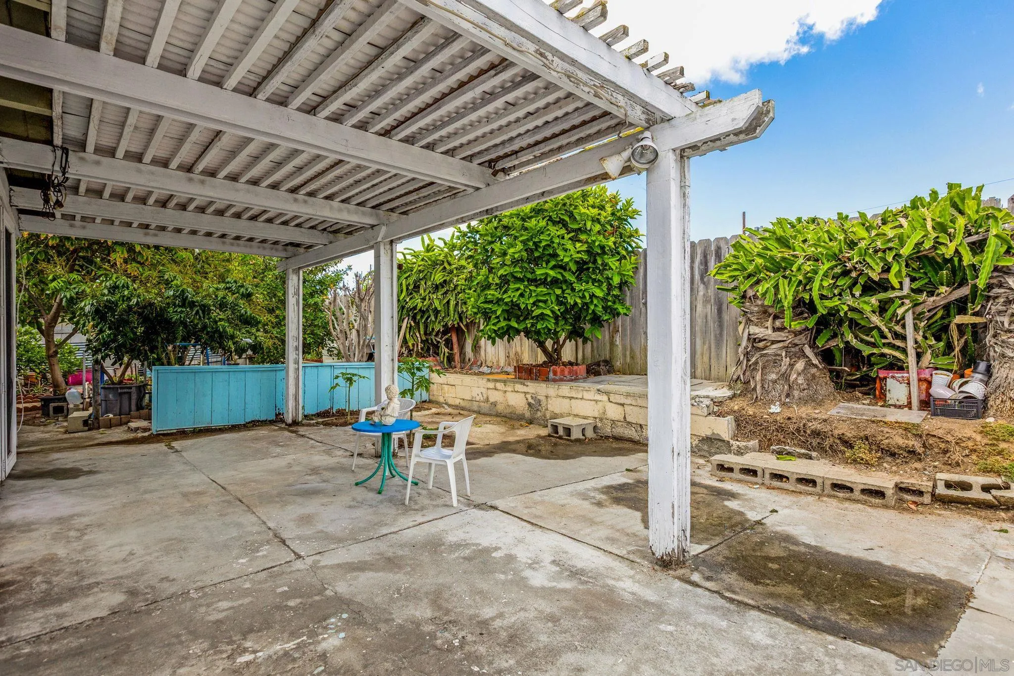 https://cdn.realtyfeed.com/cdn/127/260014924/e78e751b26ab2306965990271d8882ad.webp