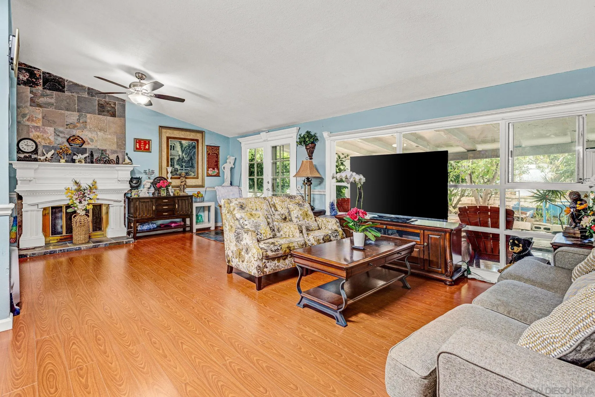 https://cdn.realtyfeed.com/cdn/127/260014924/f264e00ee01e29cd2682b2e93061bf41.webp