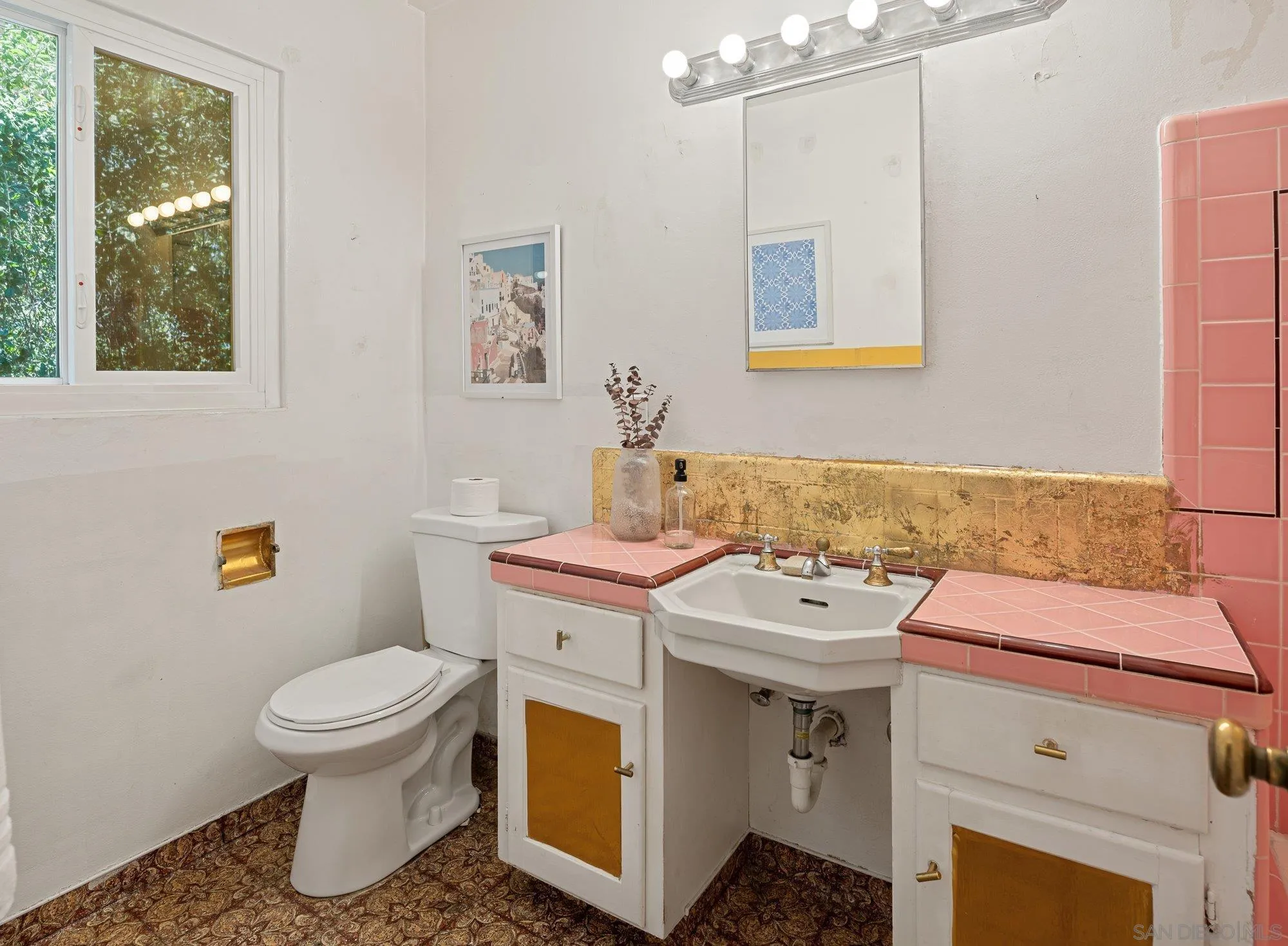 https://cdn.realtyfeed.com/cdn/127/260014929/1214d3206441fef0f6ba80e936788d33.webp