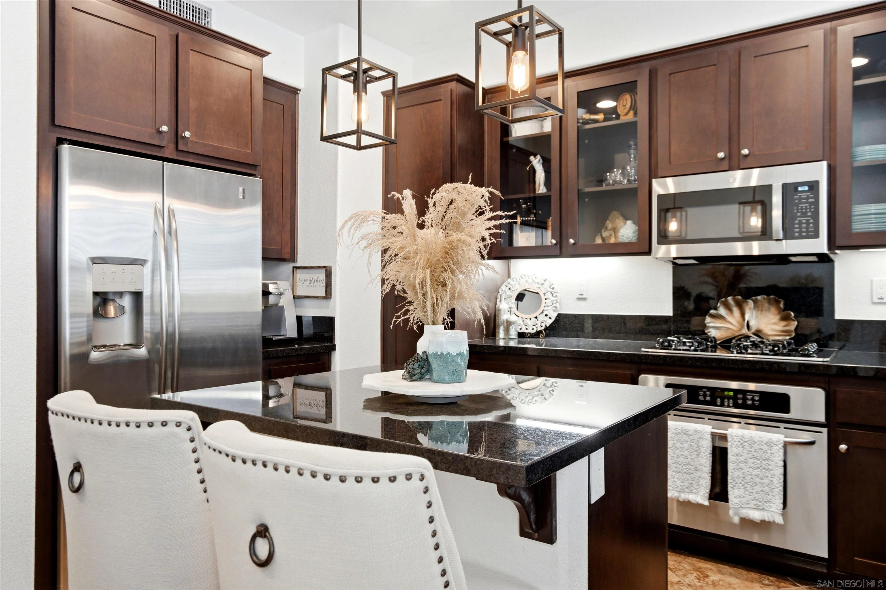 https://cdn.realtyfeed.com/cdn/127/260014934/4b8f625a87f134e1f5d33b162740967e.webp