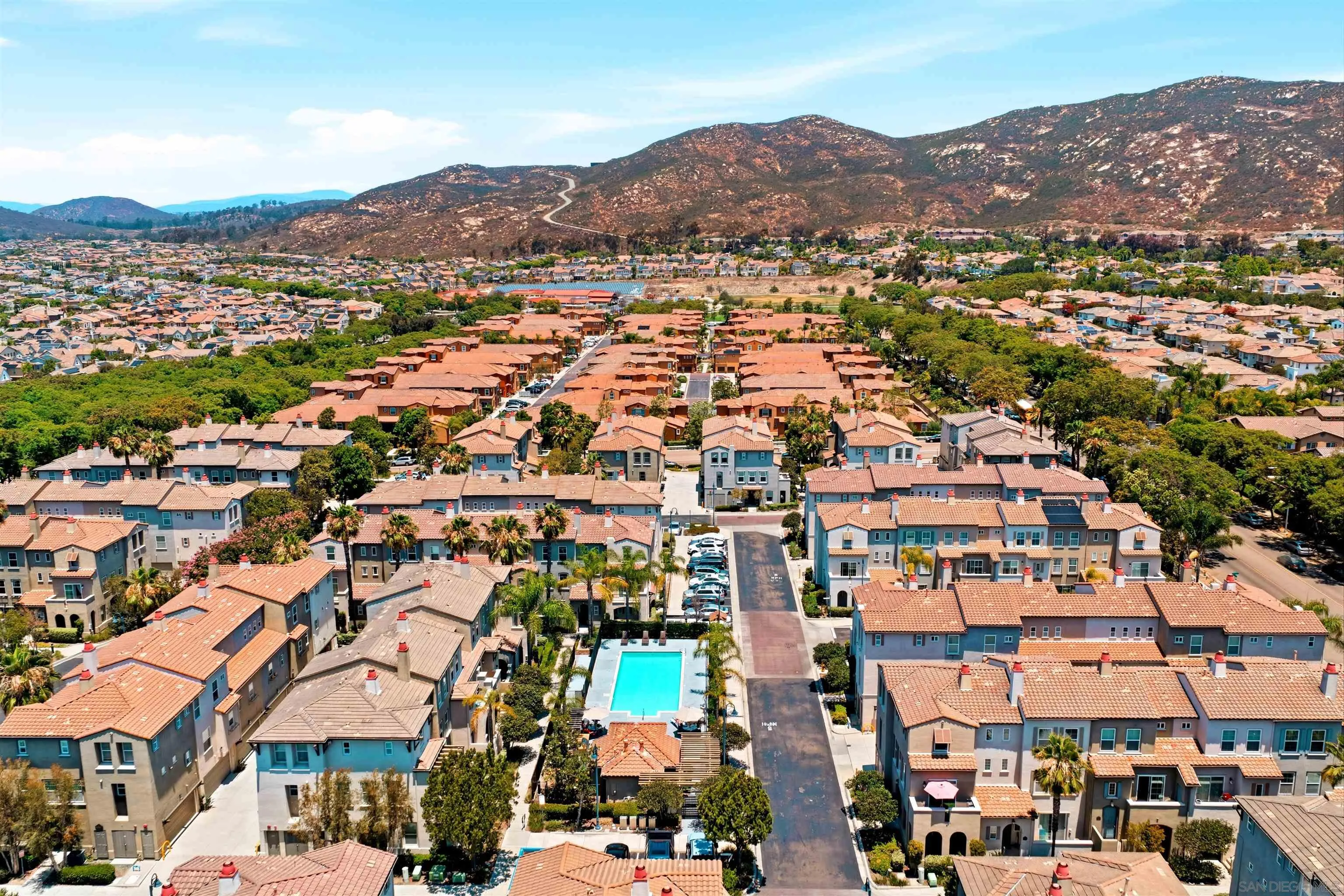 https://cdn.realtyfeed.com/cdn/127/260014934/9dd2e7cd9ba6e7c81d2024c67570e557.webp