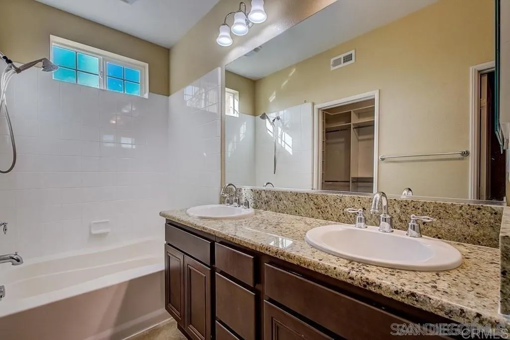 Photo #15: 260014935 Listing: Photo #15