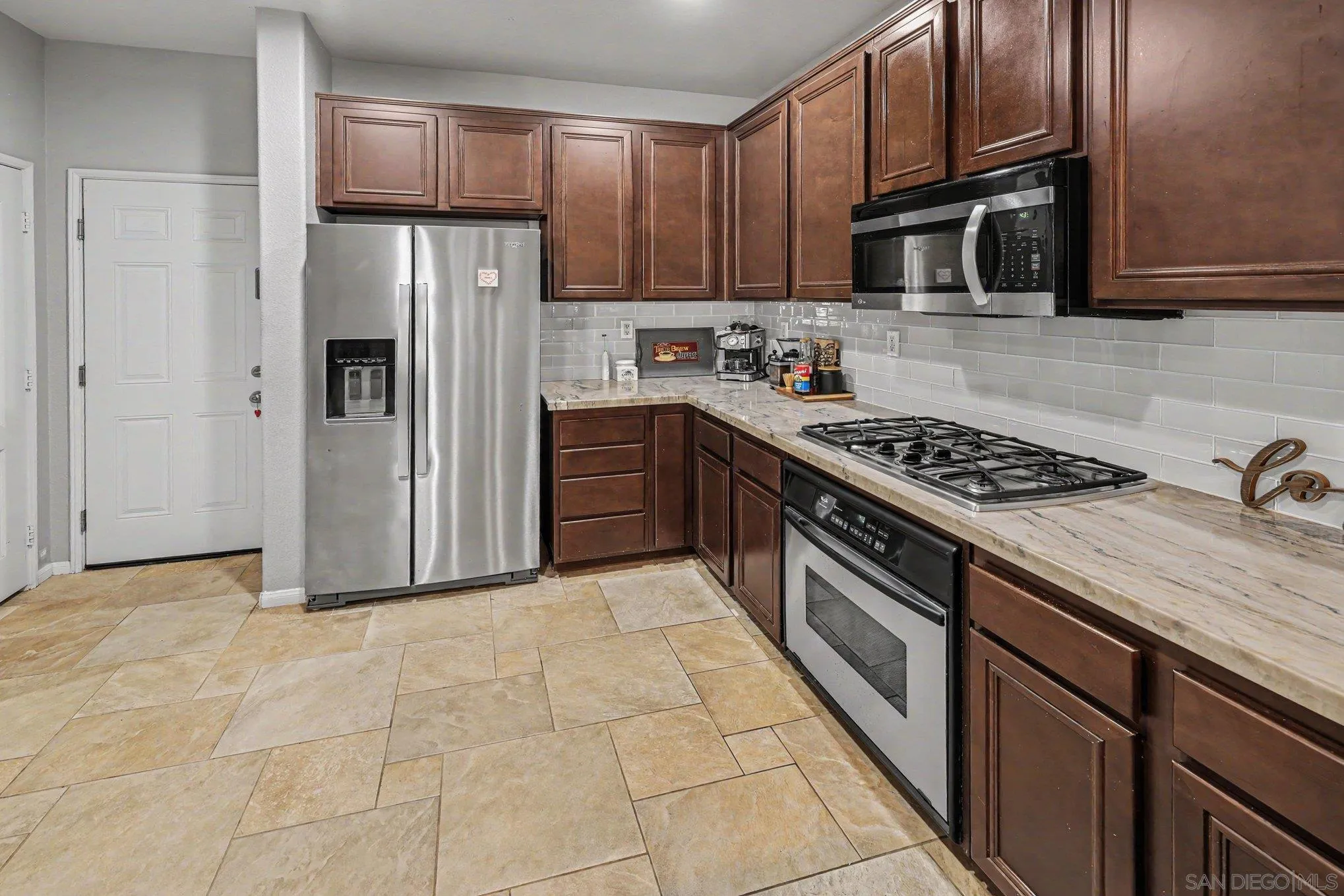 Photo #9: 260014935 Listing: Photo #9