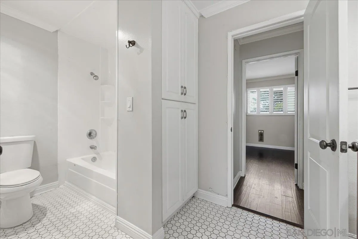 Photo #14: 260014939 Listing: Photo #14
