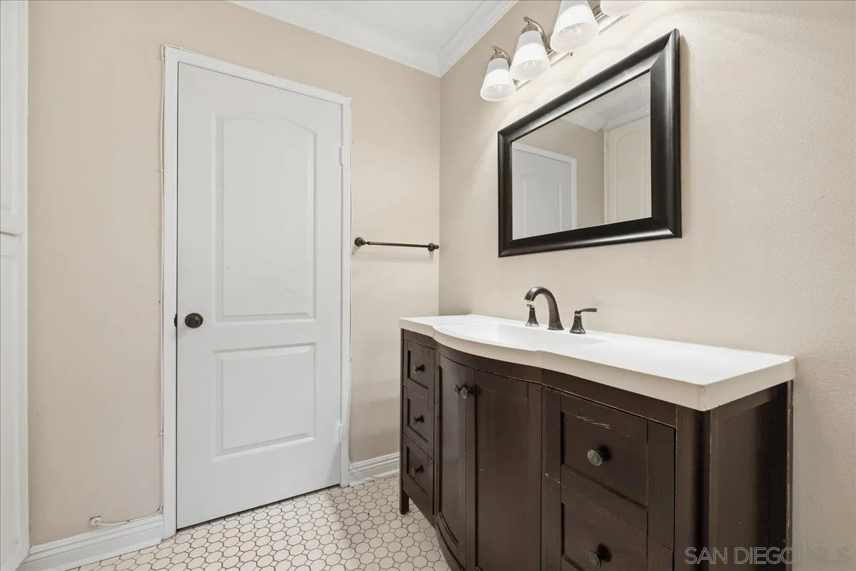 Photo #15: 260014939 Listing: Photo #15