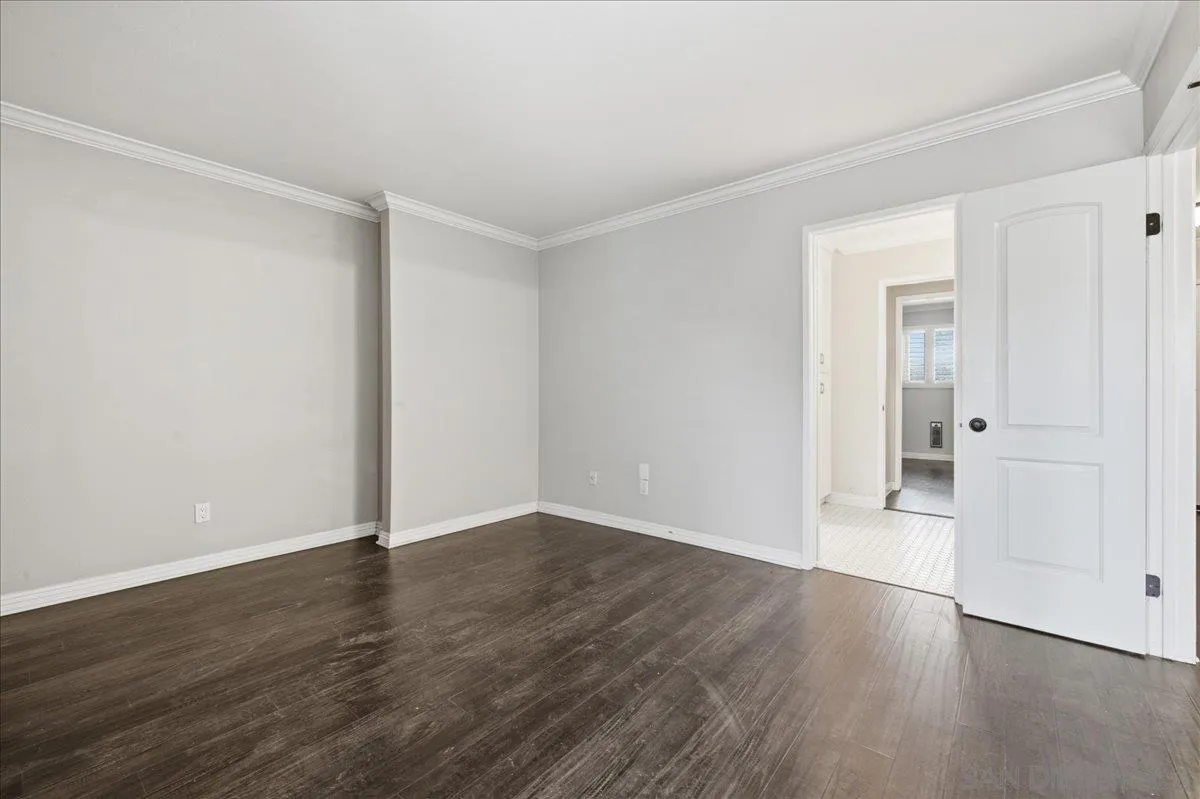 Photo #8: 260014939 Listing: Photo #8