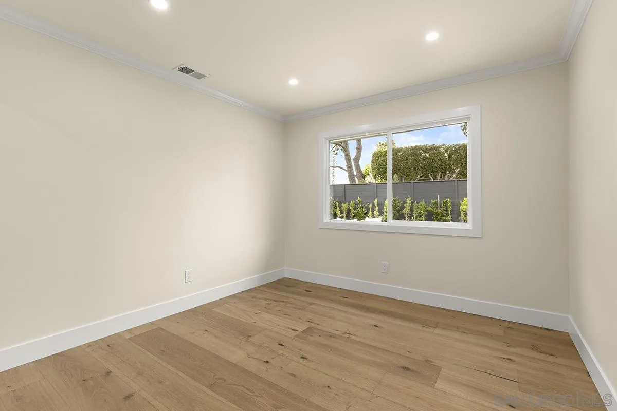 https://cdn.realtyfeed.com/cdn/127/260014945/21f3a3608f88d944b21da1cc7e6e010a.webp