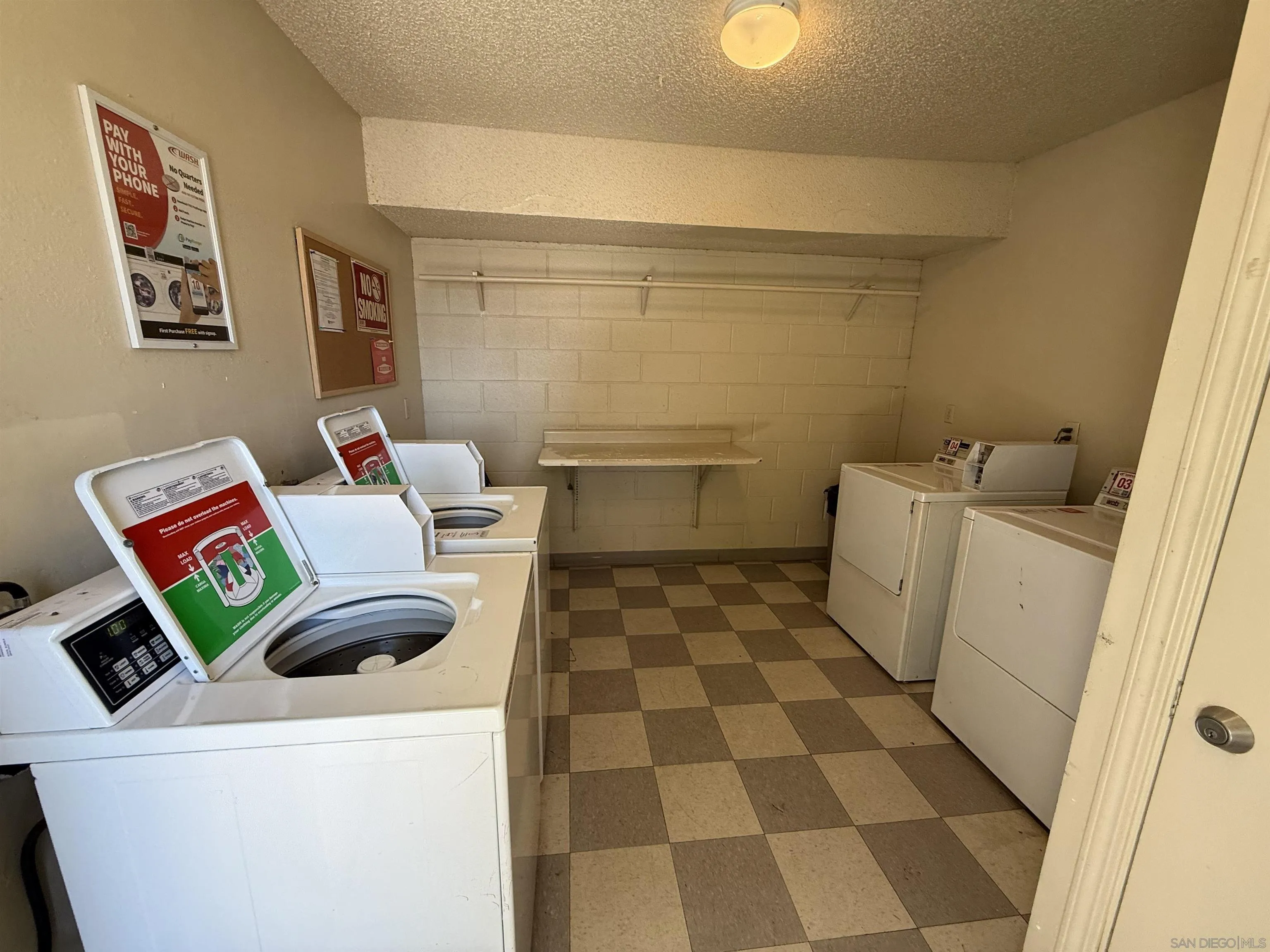 https://cdn.realtyfeed.com/cdn/127/260014951/2817352a0641298a6177e52c2da9cd15.webp