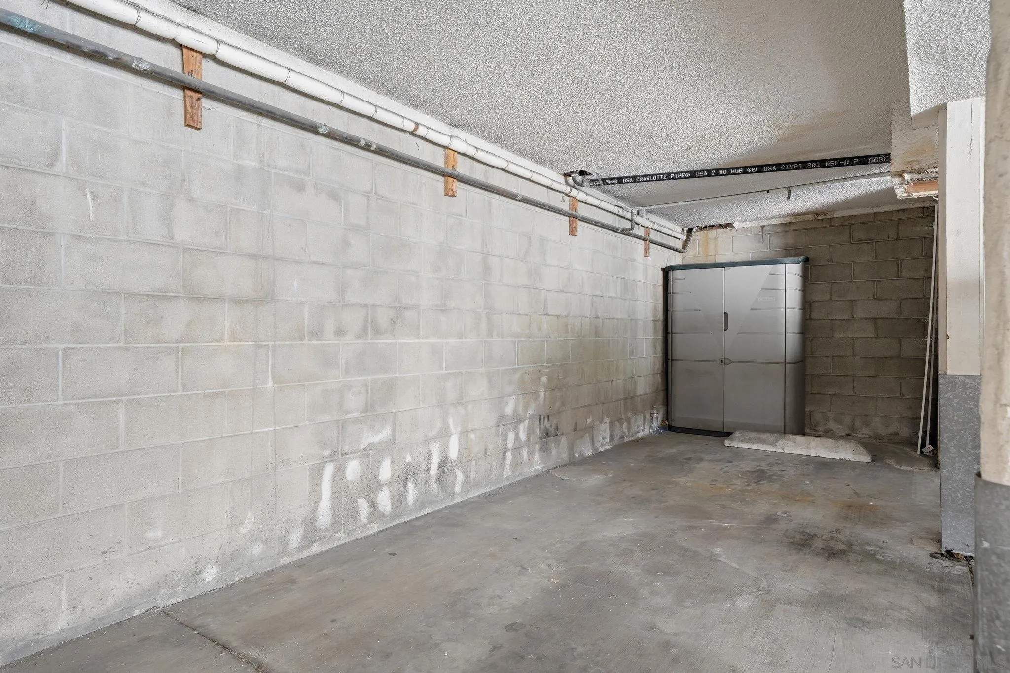 https://cdn.realtyfeed.com/cdn/127/260014951/5a61729a1ebd08c7945a6acff5814816.webp
