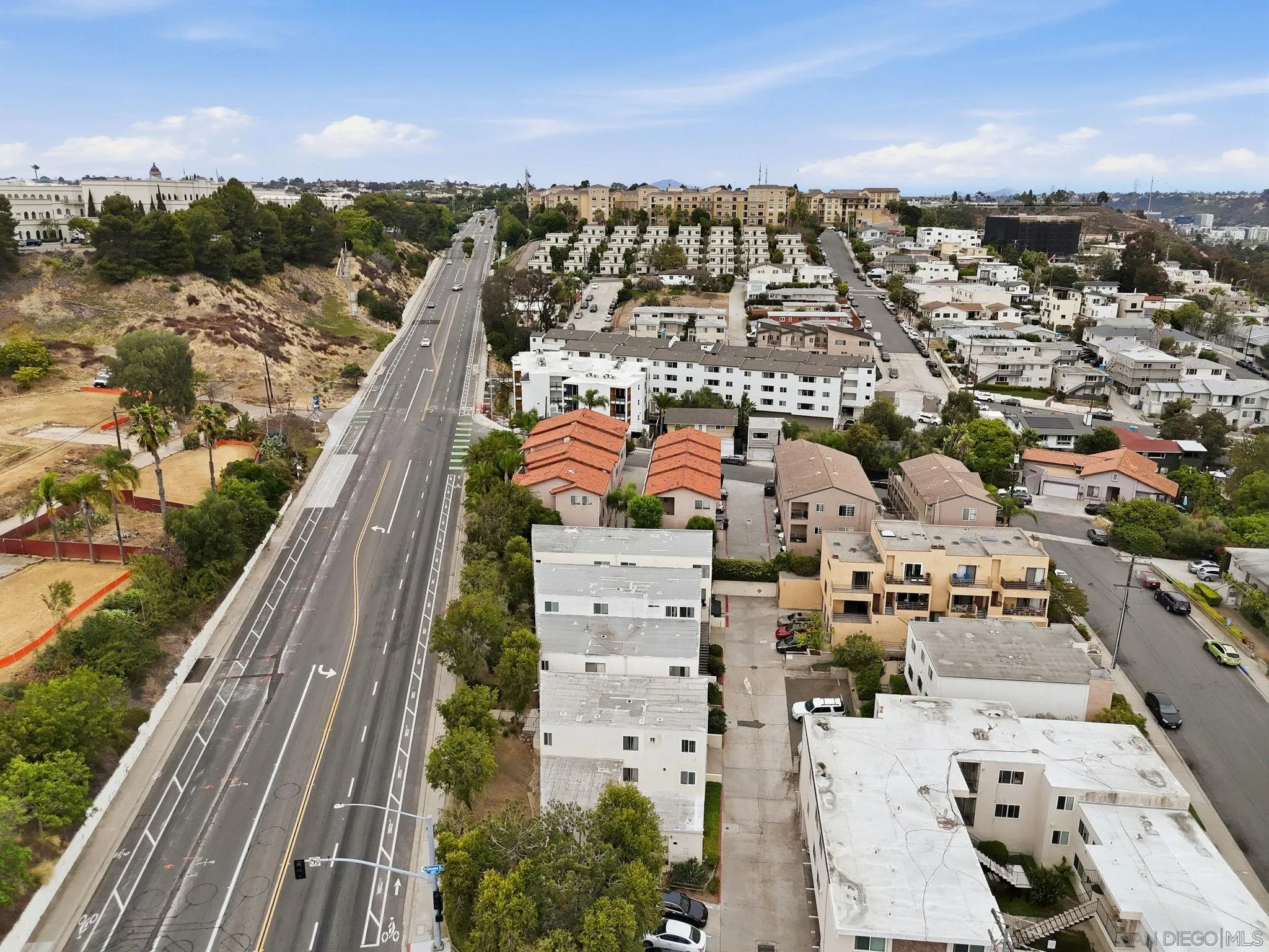 https://cdn.realtyfeed.com/cdn/127/260014951/6e70c283f741b10660b646513cc88e5d.webp