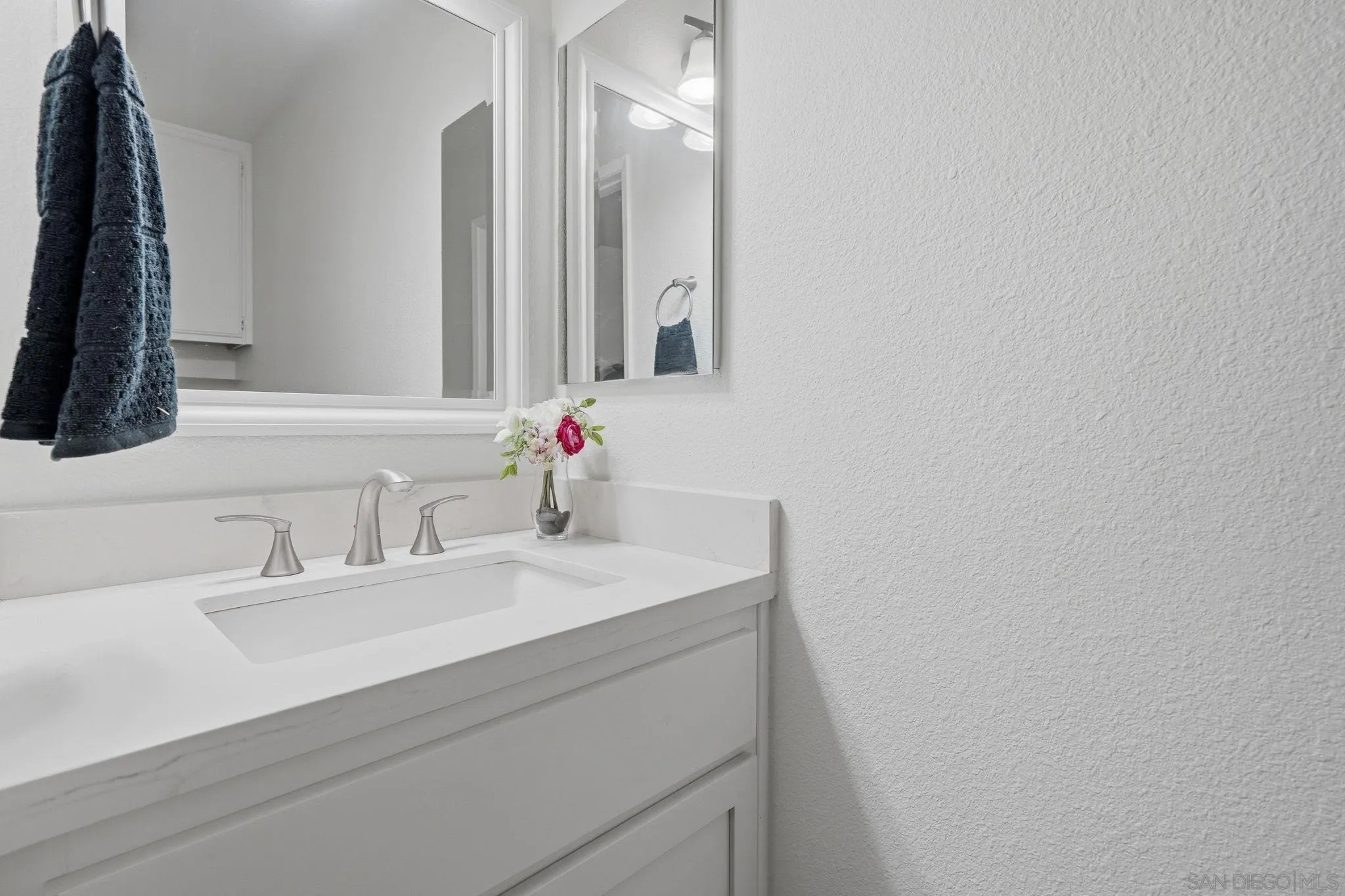 https://cdn.realtyfeed.com/cdn/127/260014951/d581e09c642973705c3294f503d9adf8.webp