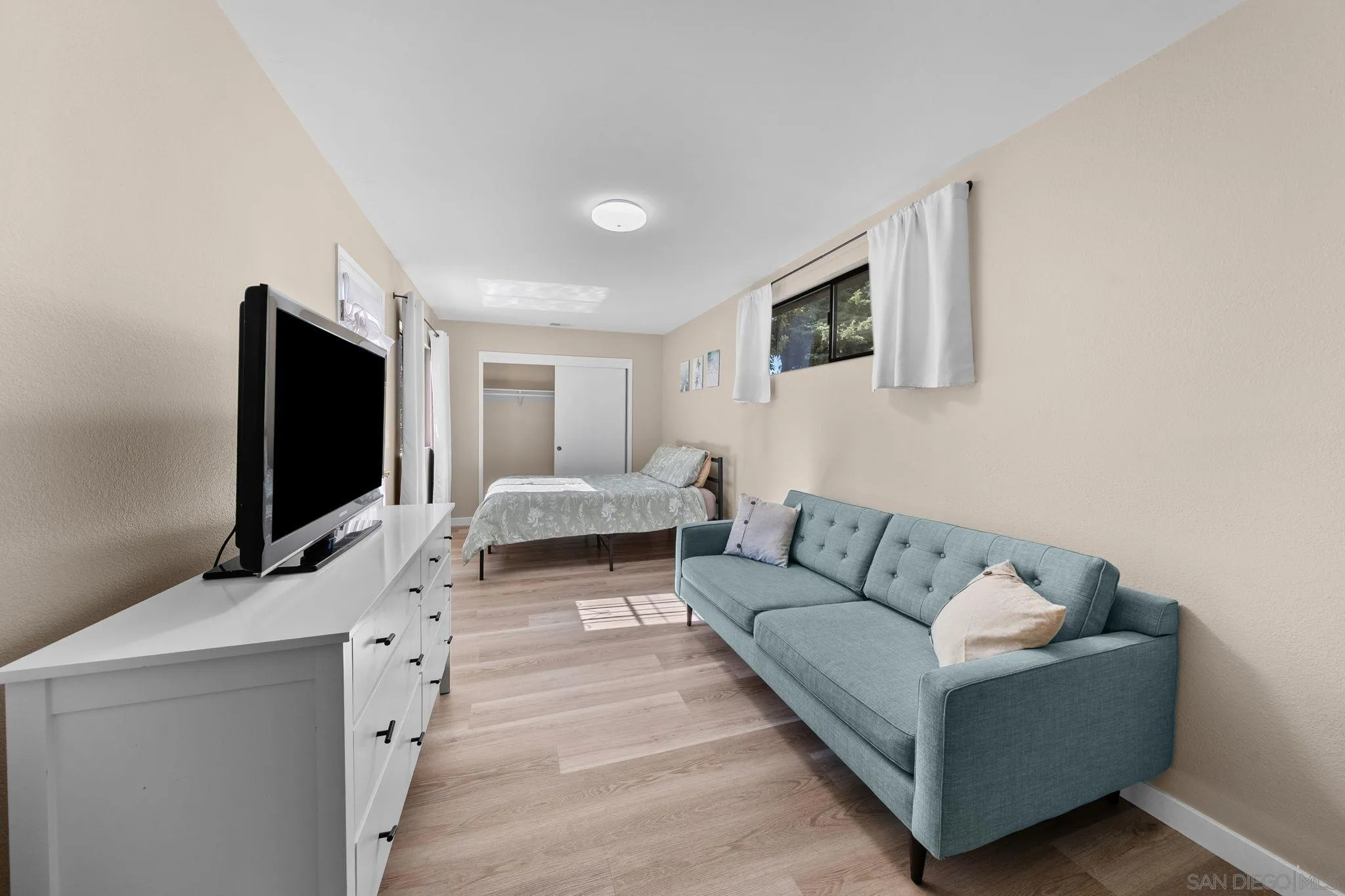https://cdn.realtyfeed.com/cdn/127/260014953/2aad2031365e07b058c759c1248f10e6.webp