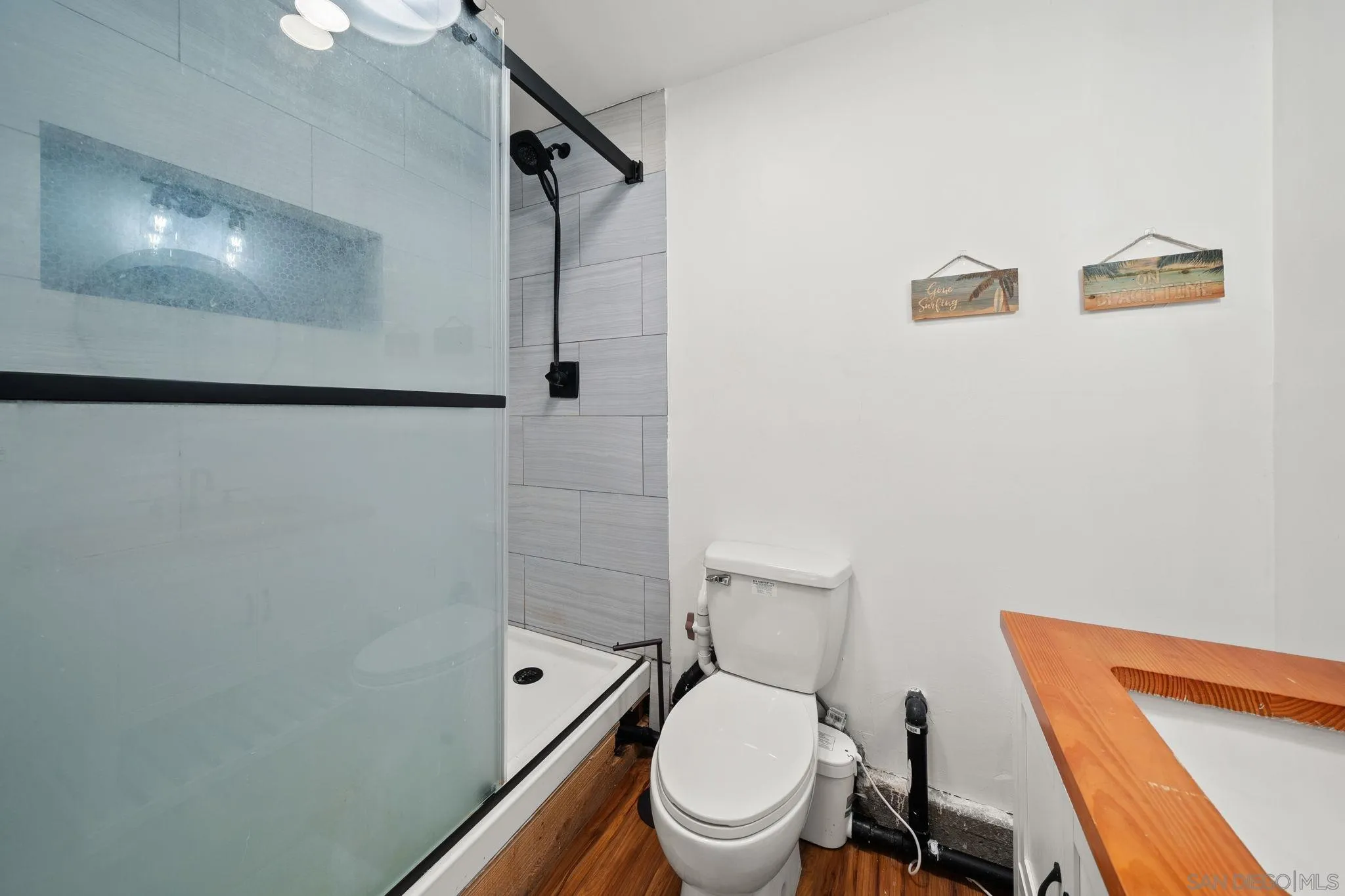 https://cdn.realtyfeed.com/cdn/127/260014953/2f0f6fc965ac0f1c1de37e5b6997a7f7.webp