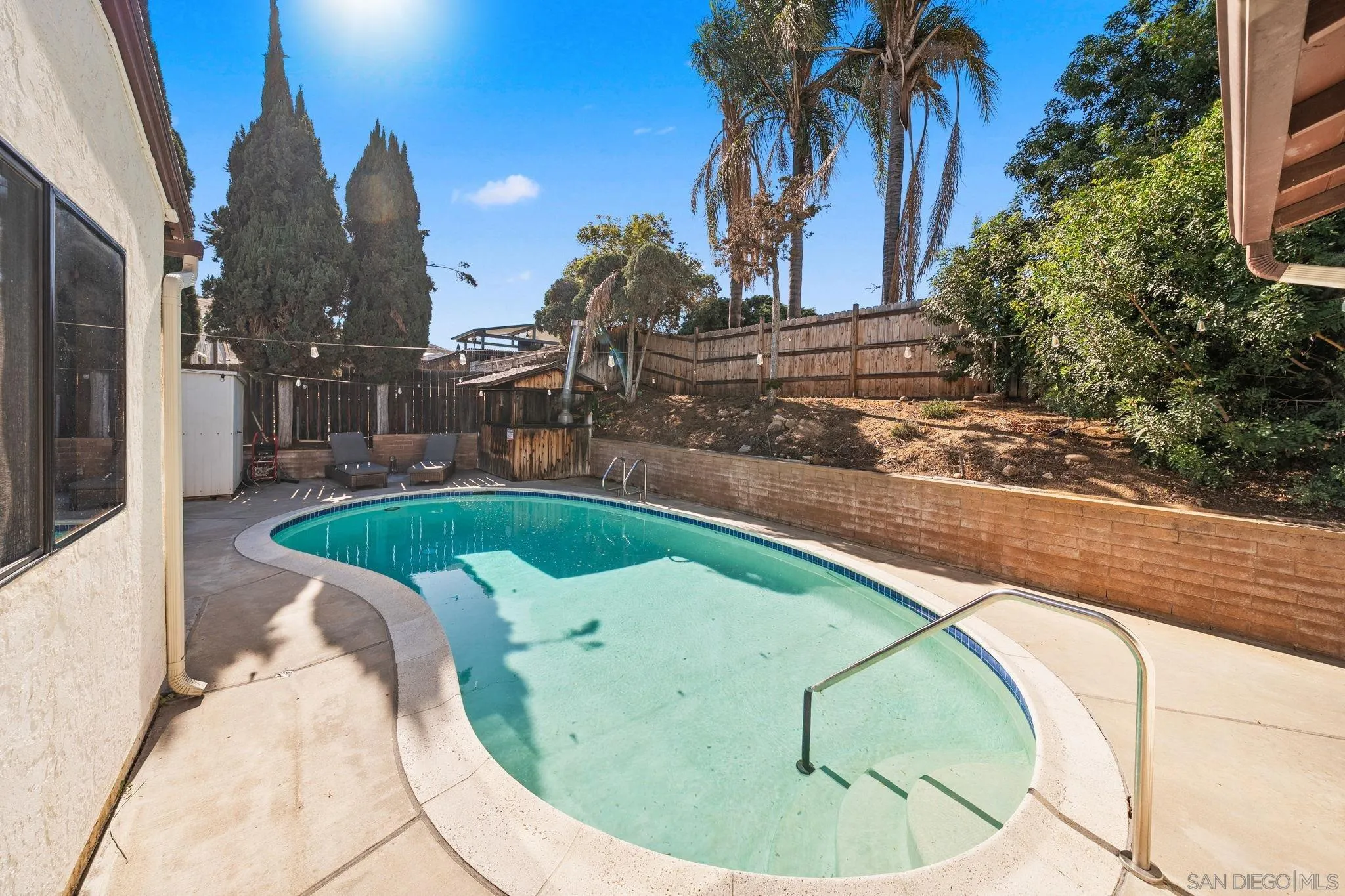 https://cdn.realtyfeed.com/cdn/127/260014953/40dd251debb6c30d0ca047703f674183.webp