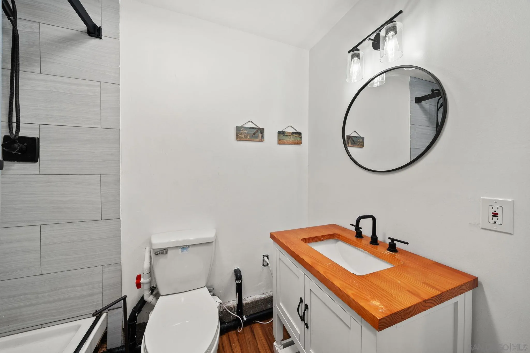 https://cdn.realtyfeed.com/cdn/127/260014953/6644e36c942d2bafea01de8418af81c7.webp