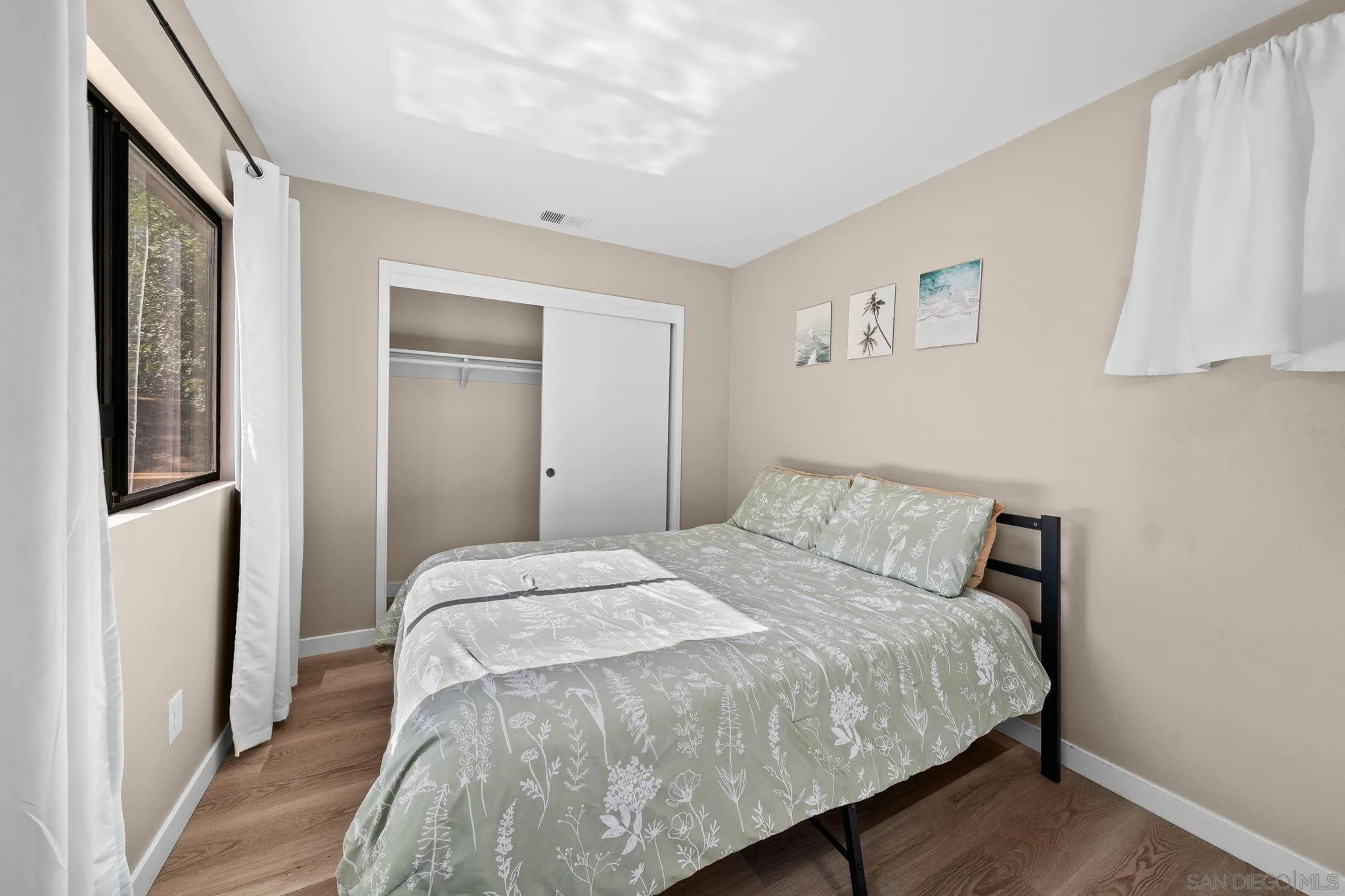https://cdn.realtyfeed.com/cdn/127/260014953/cb5d8fd67f43dd8ac307dd0d708e53c3.webp