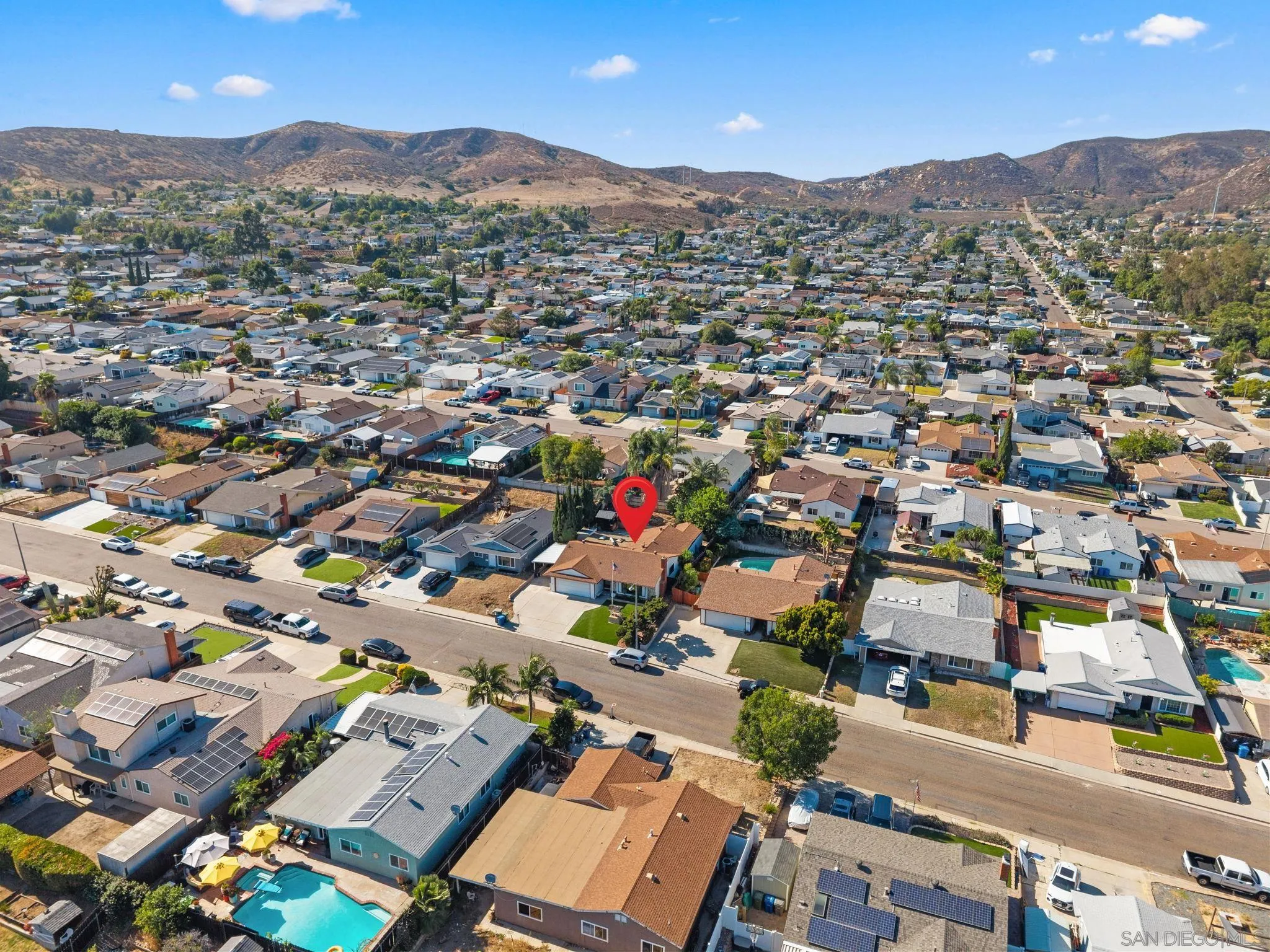 https://cdn.realtyfeed.com/cdn/127/260014953/f8ec84c4bd3b66019adcbdf28091c96f.webp