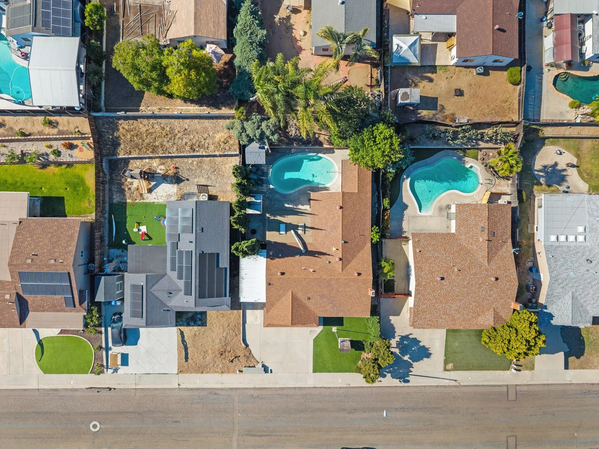 https://cdn.realtyfeed.com/cdn/127/260014953/fa36ad63b1ced0b870b53bfd11c29a25.webp