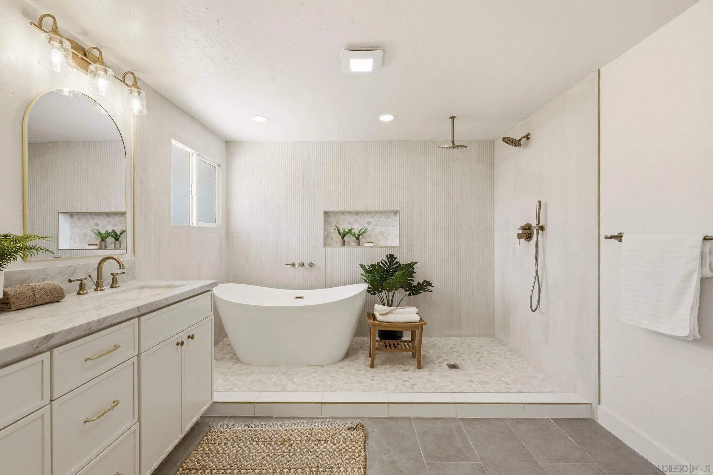 https://cdn.realtyfeed.com/cdn/127/260014957/79720e687e39180d7cfcfee1120baabf.webp