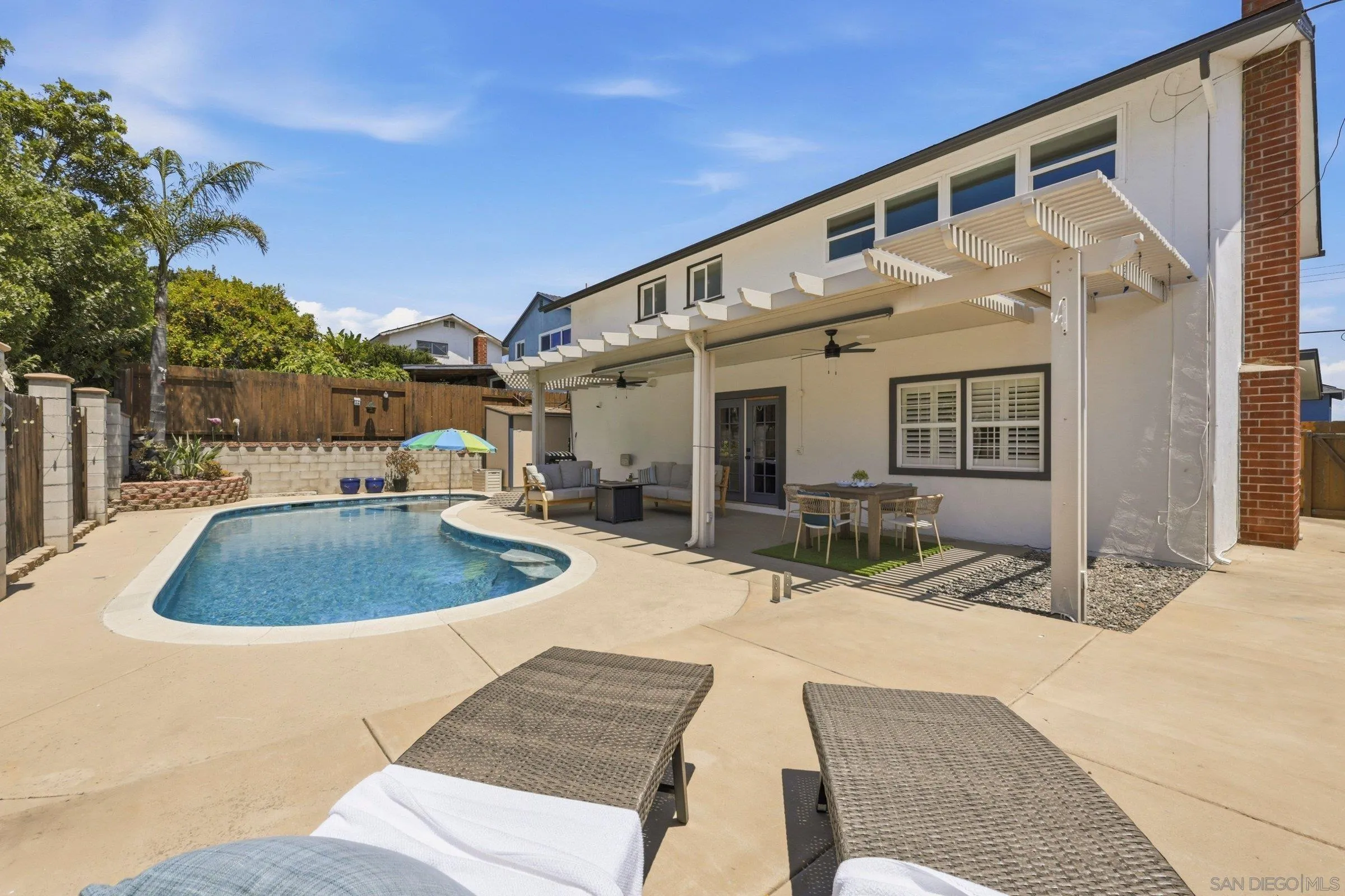 https://cdn.realtyfeed.com/cdn/127/260014957/a9b6a85e1e1c8bfba98b128a1dc3e1ec.webp