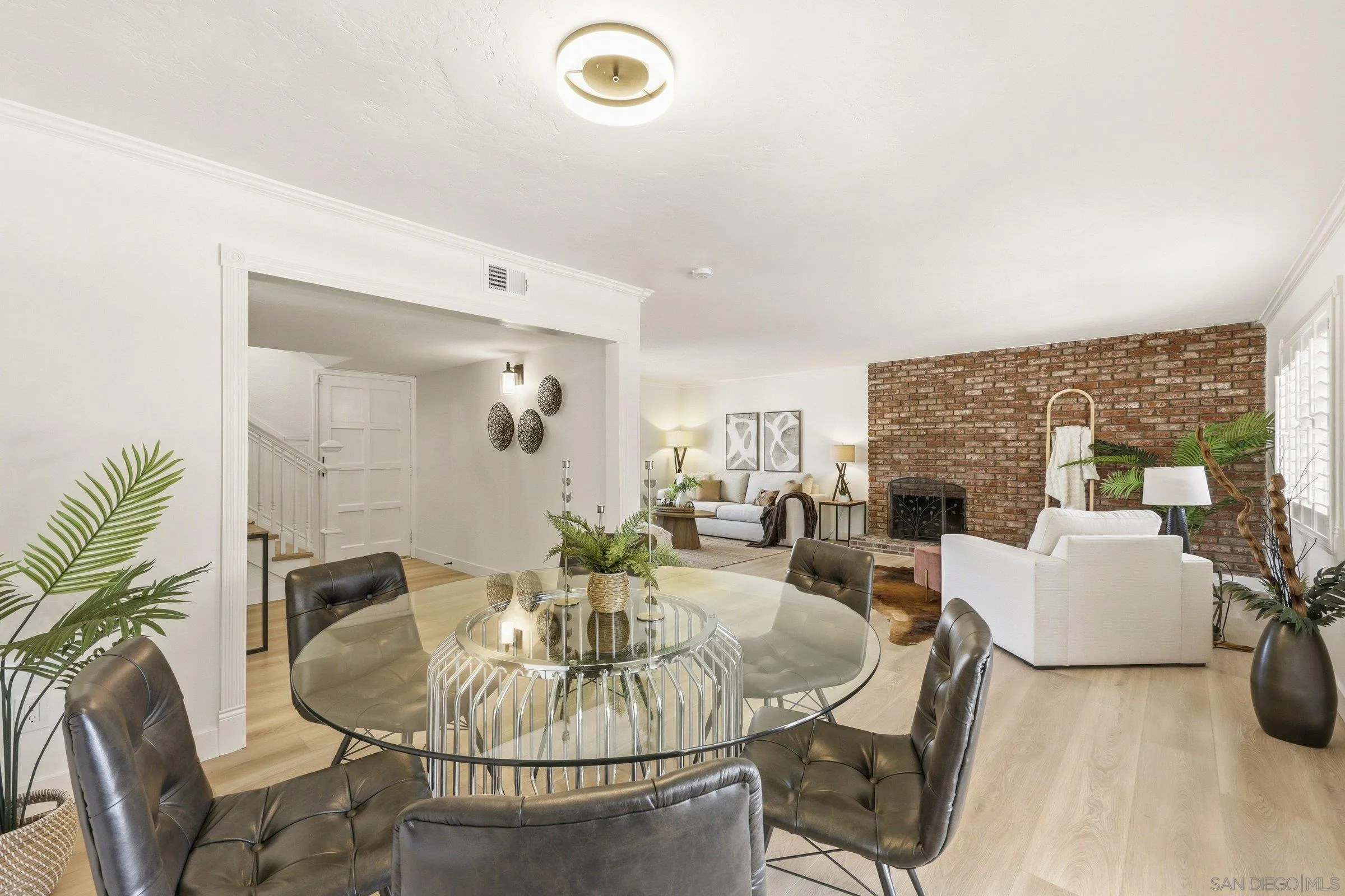 https://cdn.realtyfeed.com/cdn/127/260014957/adc49c248573b7f19a74368c6e4e92f4.webp