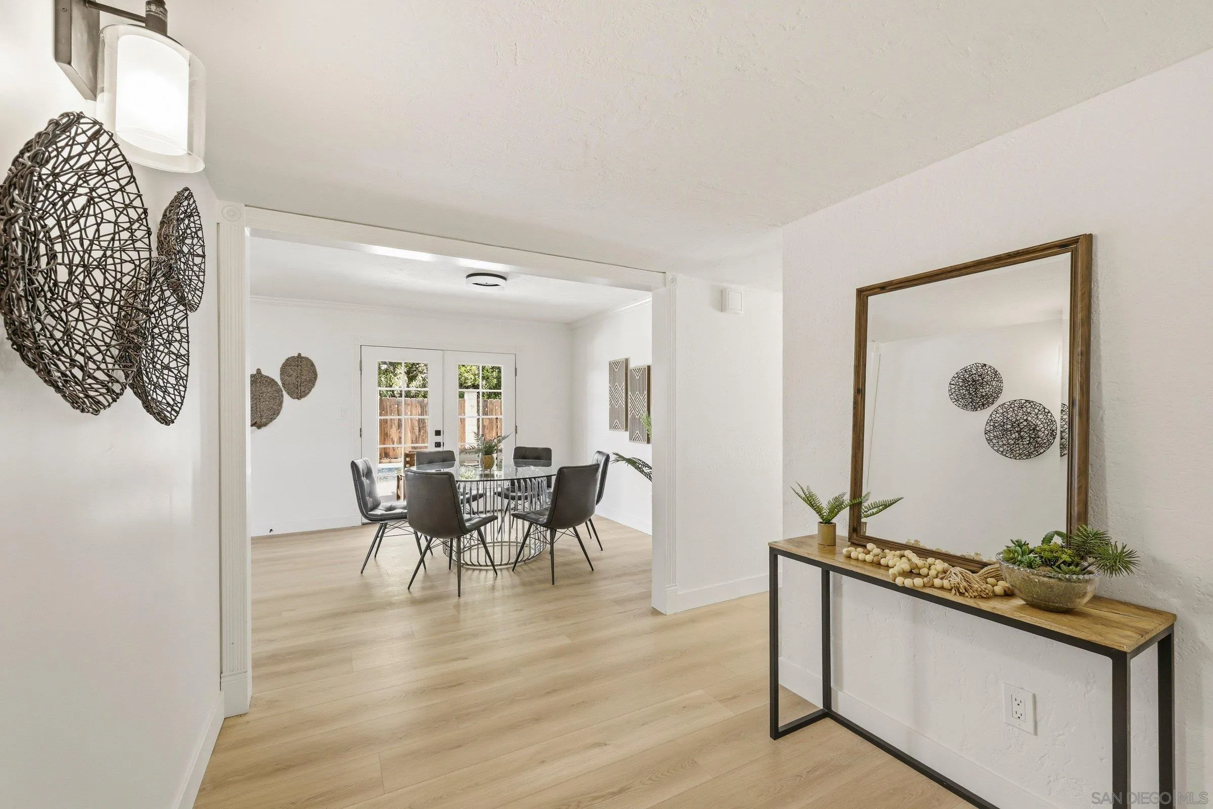 https://cdn.realtyfeed.com/cdn/127/260014957/e0bbd9ee5d844105dcf3eb9127352210.webp