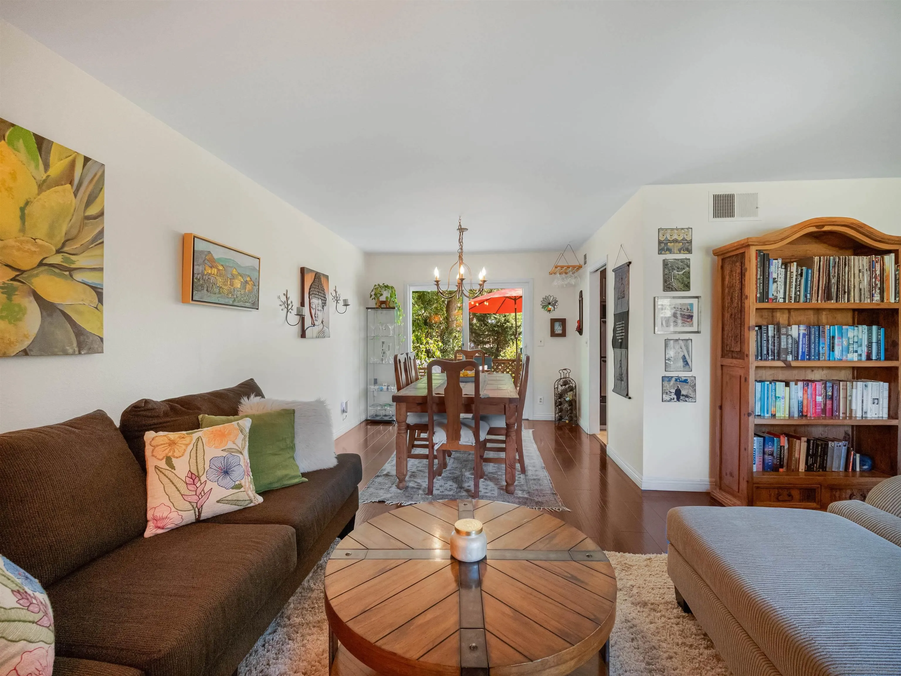 https://cdn.realtyfeed.com/cdn/127/260014959/25aa1aa4aa3bdc24fd8548c7e4304b13.webp