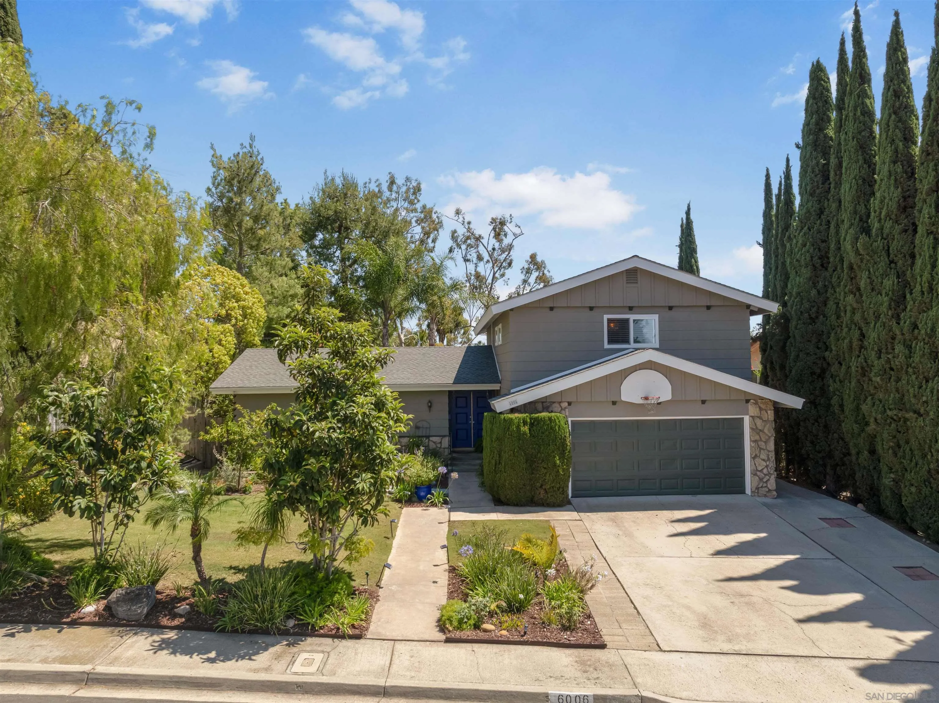 https://cdn.realtyfeed.com/cdn/127/260014959/5e53250bf0bb493474085fd84d03acd7.webp