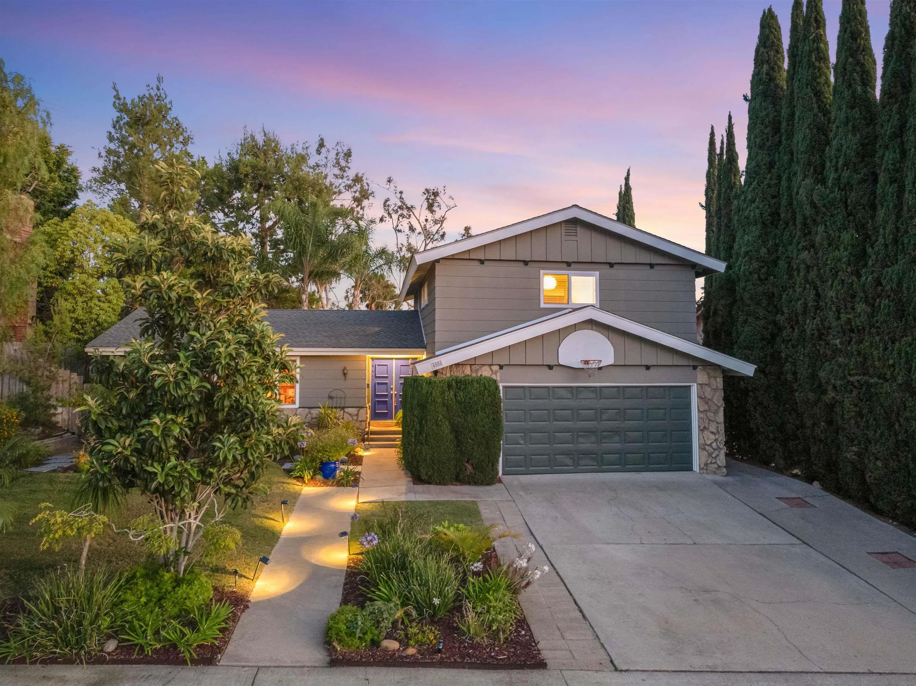 https://cdn.realtyfeed.com/cdn/127/260014959/7c969af183f34b5a0718b2e2c0c477f5.webp