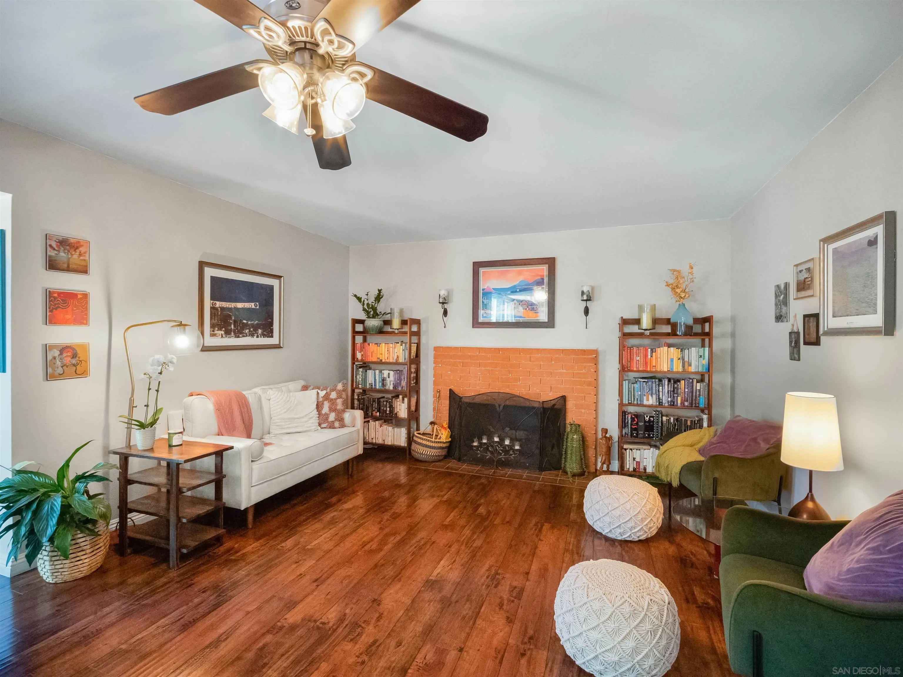 https://cdn.realtyfeed.com/cdn/127/260014959/b173d3052328ee5dcae7ca22914f0a71.webp