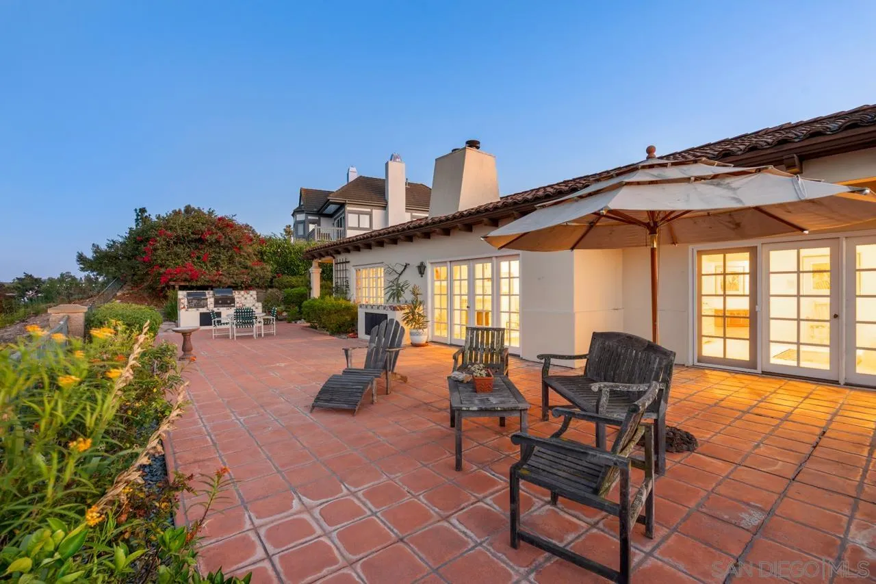 https://cdn.realtyfeed.com/cdn/127/260014961/2df174886e76827391a719317335c83d.webp