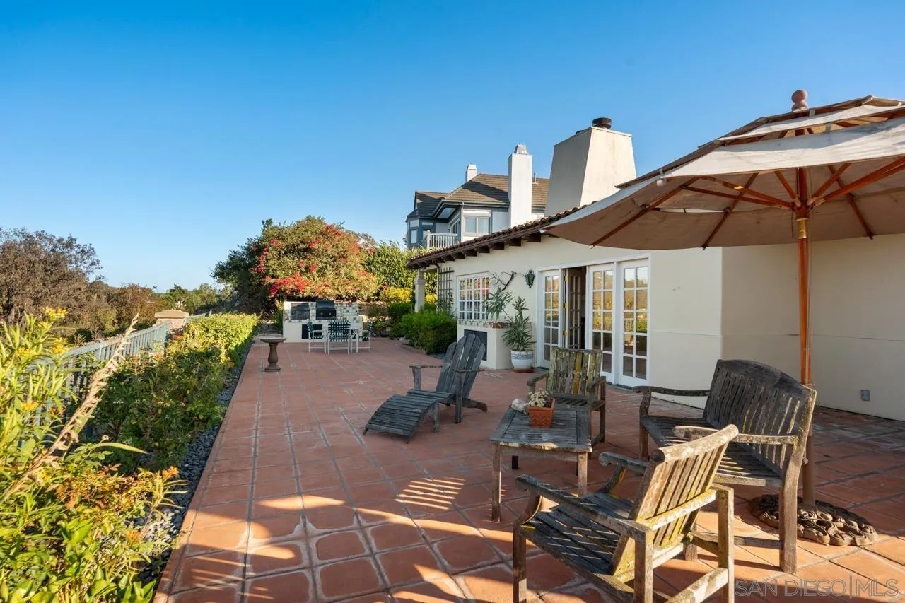https://cdn.realtyfeed.com/cdn/127/260014961/322f0bad1d6c6d1a386f95b7d07f94cd.webp