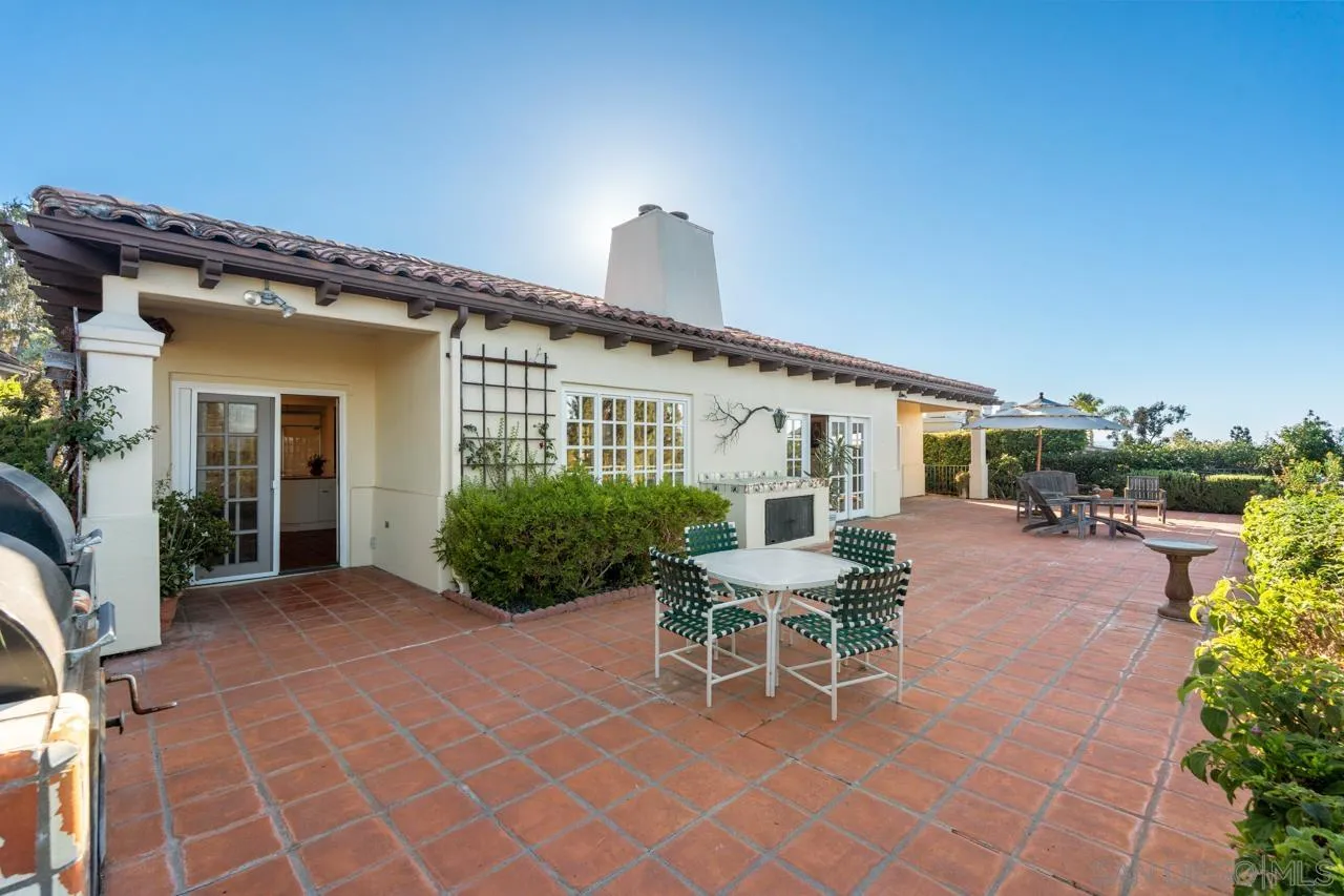 https://cdn.realtyfeed.com/cdn/127/260014961/79db3e84cc7b9d8f55308b69942c6211.webp