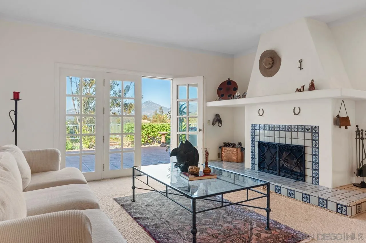https://cdn.realtyfeed.com/cdn/127/260014961/c2cc6cfd99faf425427179f8624c06ab.webp