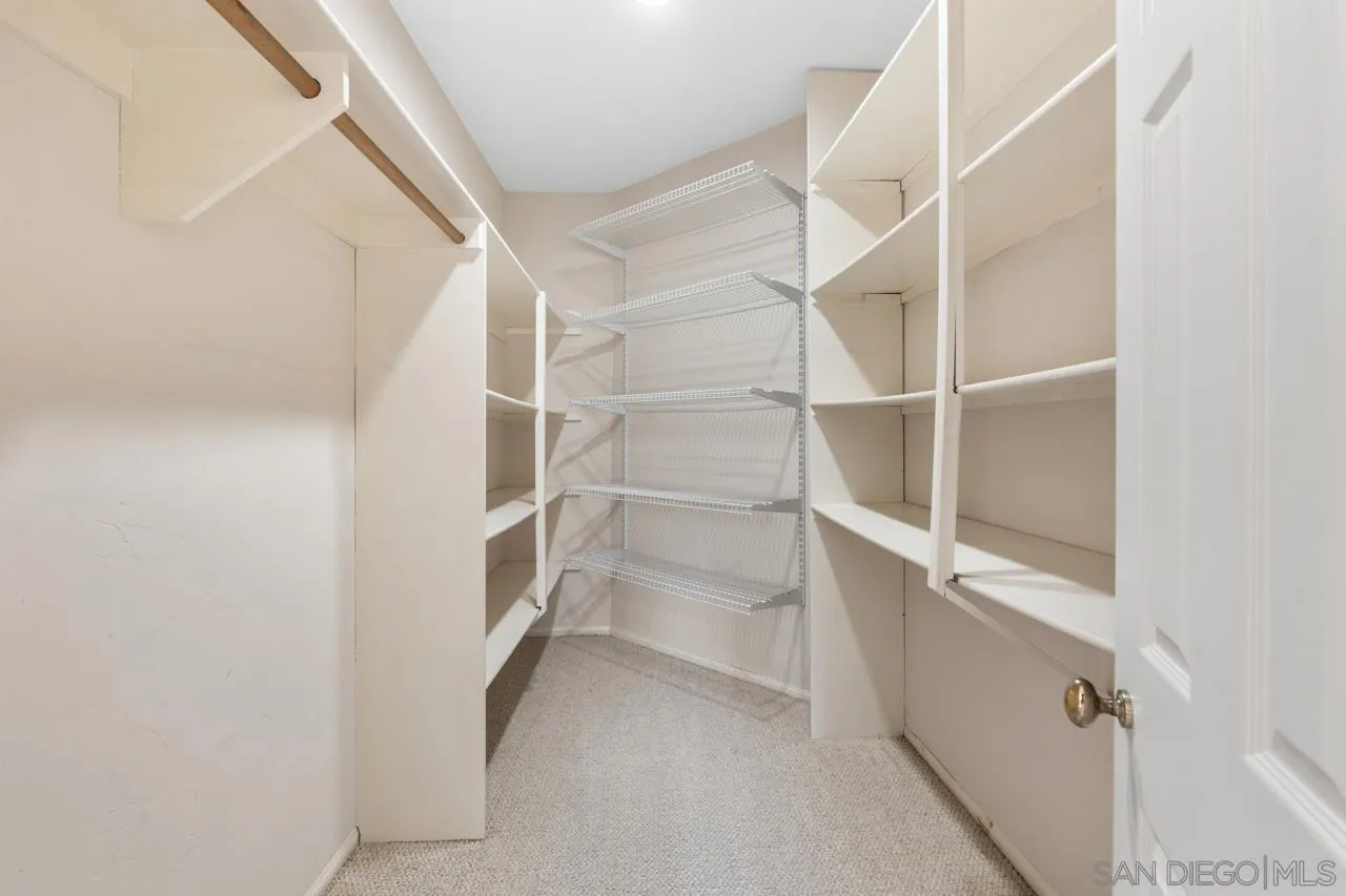 https://cdn.realtyfeed.com/cdn/127/260014961/eed81a9011962320a9fb71651ffd9e36.webp
