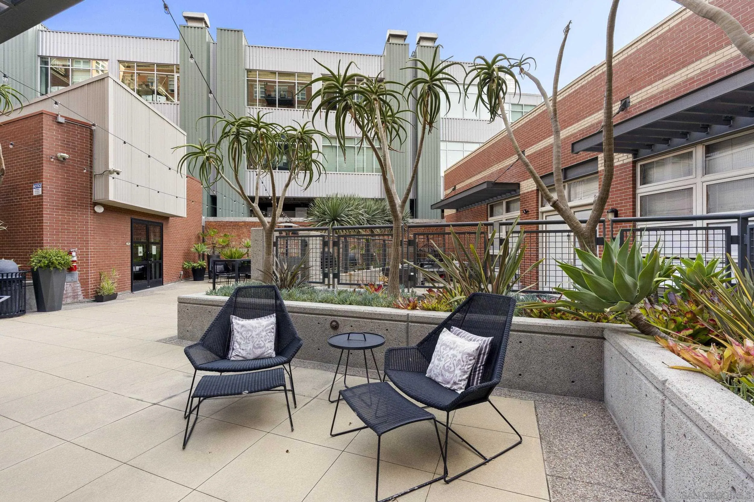 https://cdn.realtyfeed.com/cdn/127/260014962/3d444a2eb05b6e237ced58be8928e0a8.webp