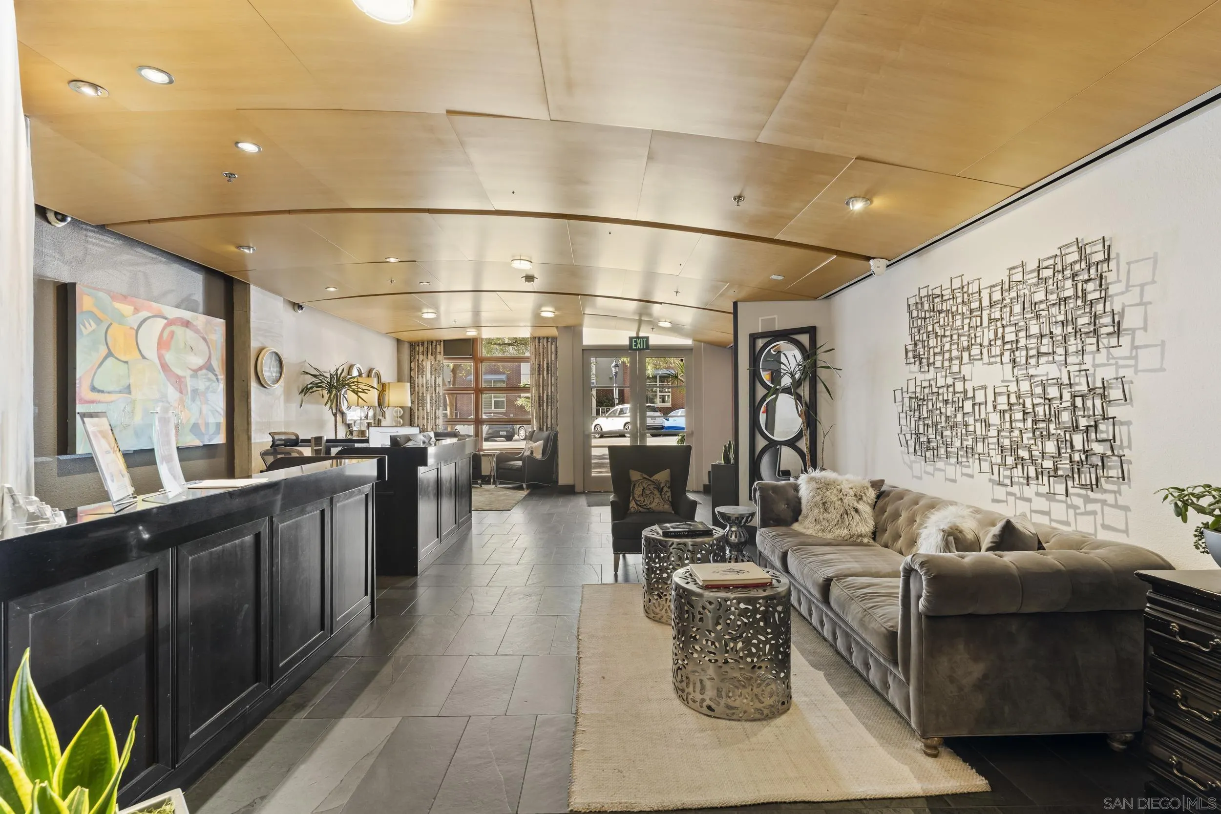 https://cdn.realtyfeed.com/cdn/127/260014962/4eb0c4c4cc88a669a51e43b6d60ece78.webp
