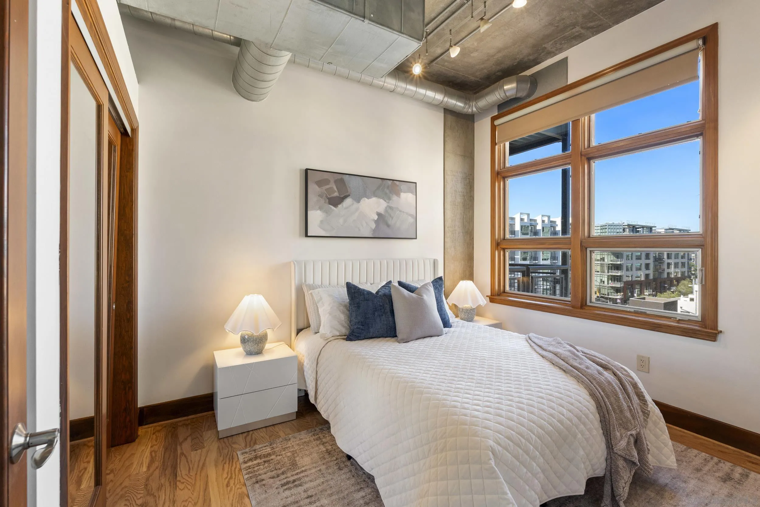 https://cdn.realtyfeed.com/cdn/127/260014962/f62d0599b5f11fdd9715fc12f8545c50.webp