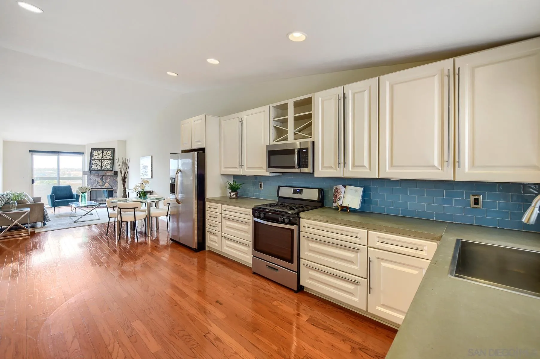 Photo #9: 260014964 Listing: Photo #9