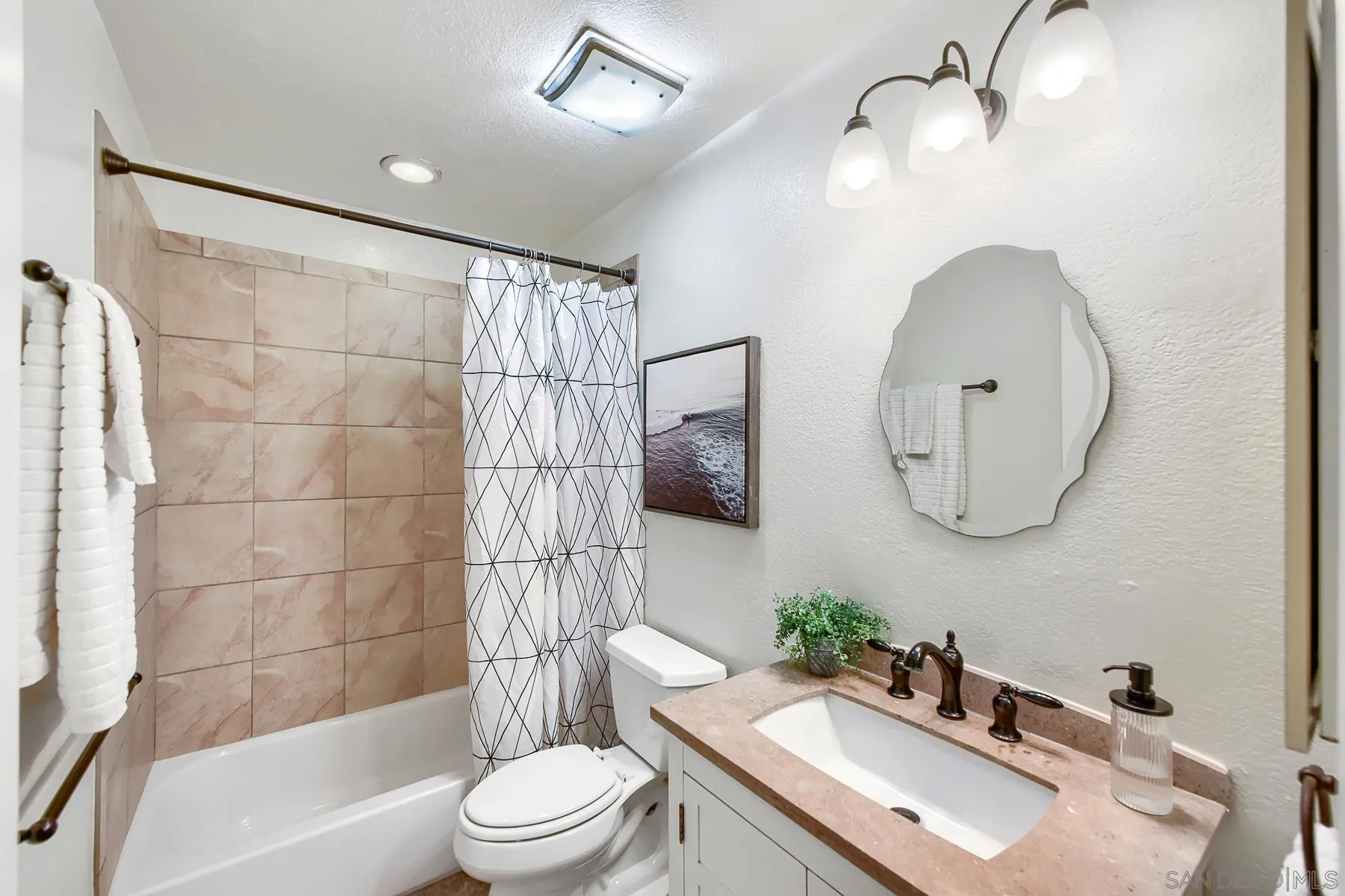 Photo #14: 260014964 Listing: Photo #14