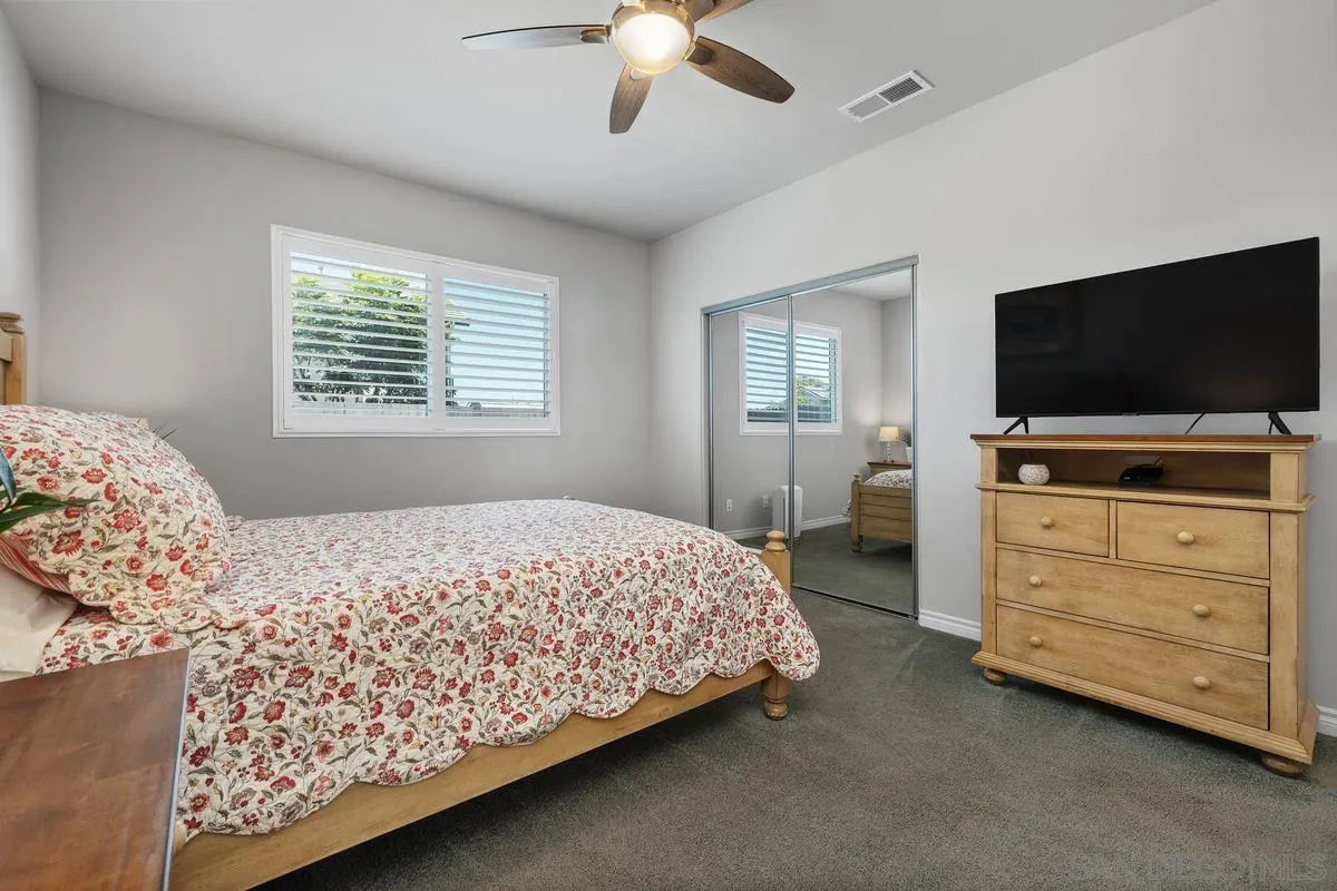https://cdn.realtyfeed.com/cdn/127/260014966/2d70d4aaf7a7fb629501df7377157485.webp