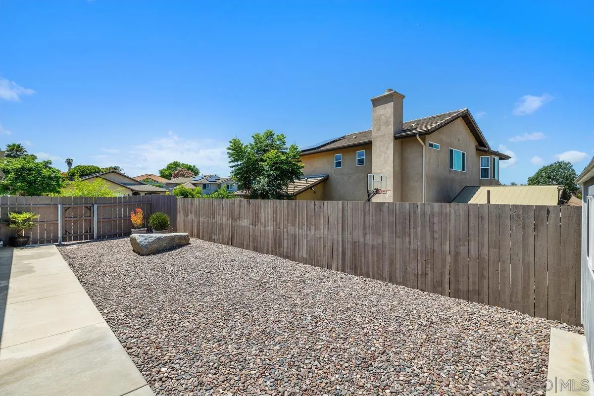 https://cdn.realtyfeed.com/cdn/127/260014966/5073c884ba00dd068abca7fd5d611922.webp