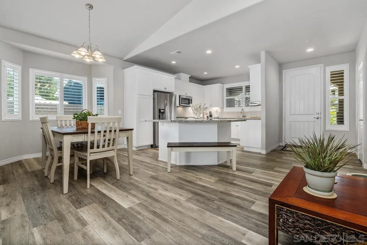 https://cdn.realtyfeed.com/cdn/127/260014966/5e6b76e92c735cb3347b324e568ab9dd.webp