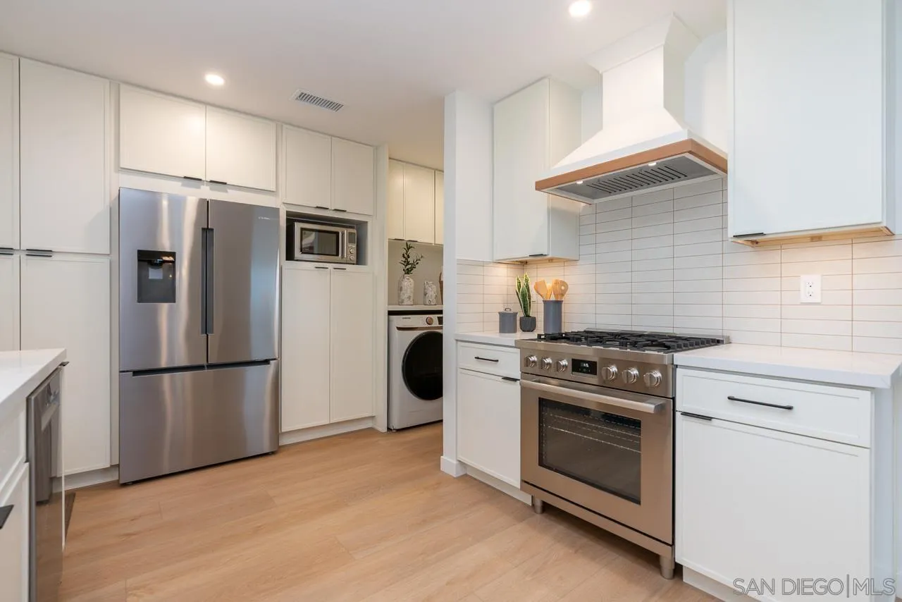 https://cdn.realtyfeed.com/cdn/127/260014967/36fadb7b187b75e8cd58934b2d8119a7.webp