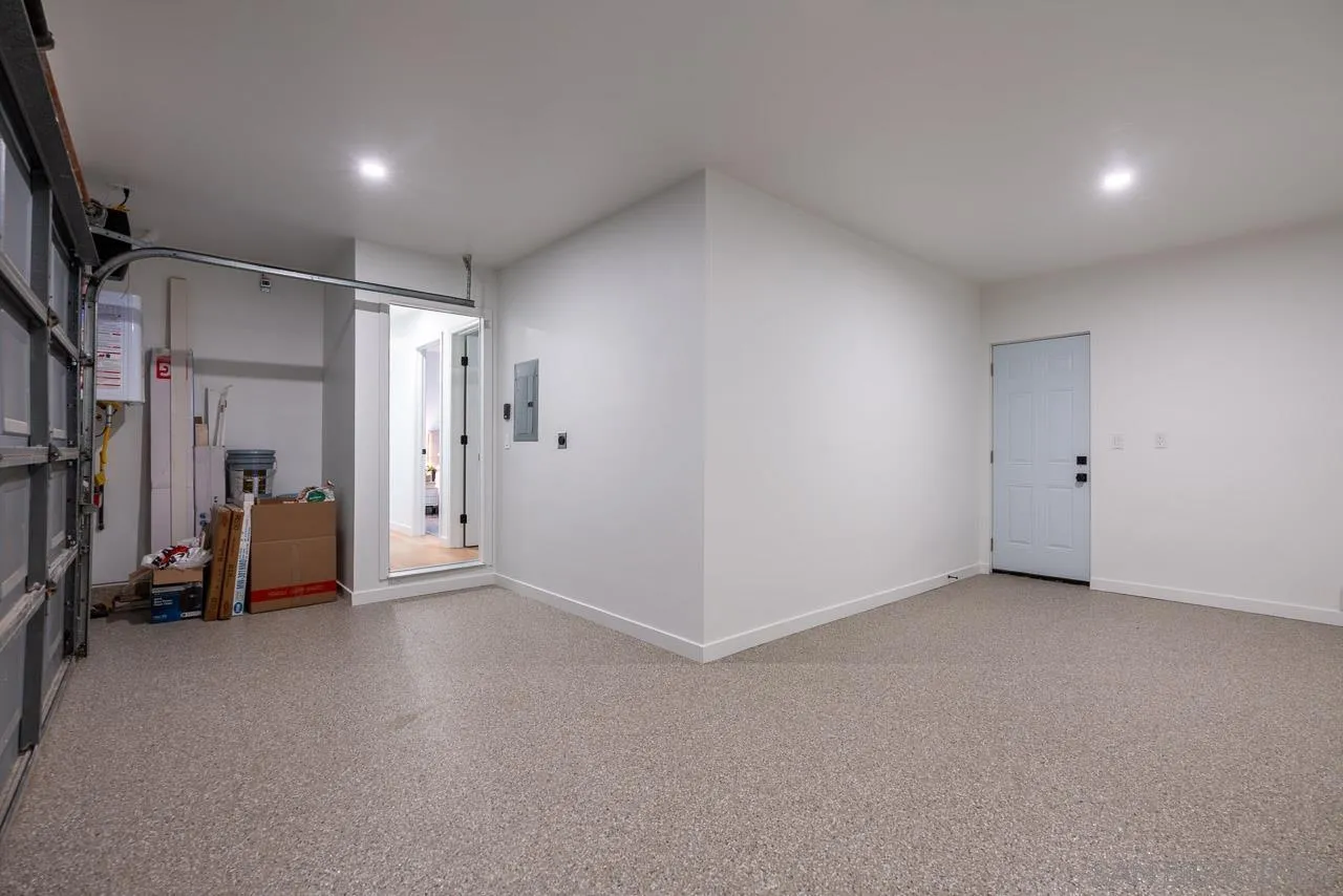 https://cdn.realtyfeed.com/cdn/127/260014967/6ca0cd6f09bdd631654bdea3ce1ee951.webp