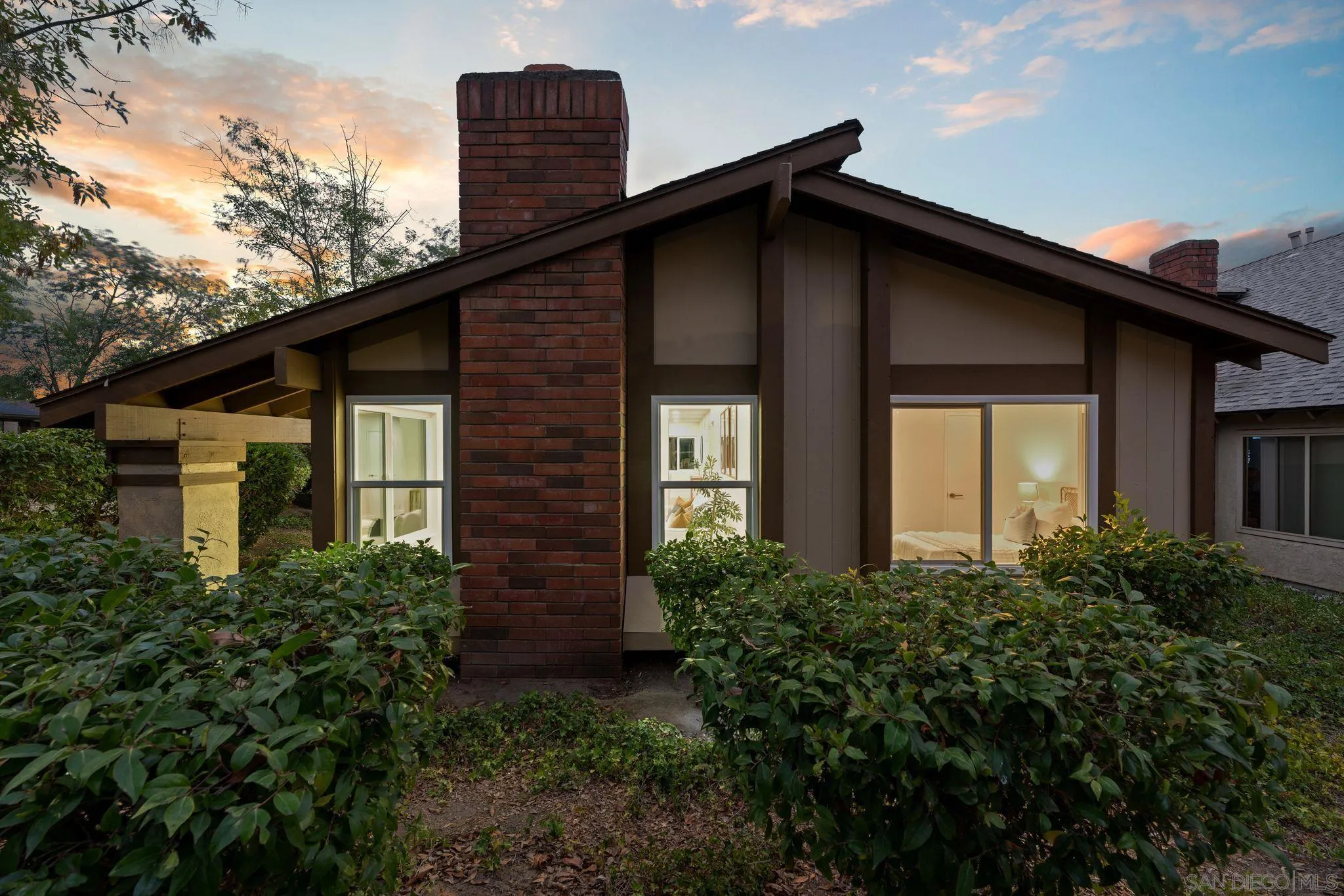 https://cdn.realtyfeed.com/cdn/127/260014973/5c1c7c0ae3475aad7e03ea3c64dfd70a.webp