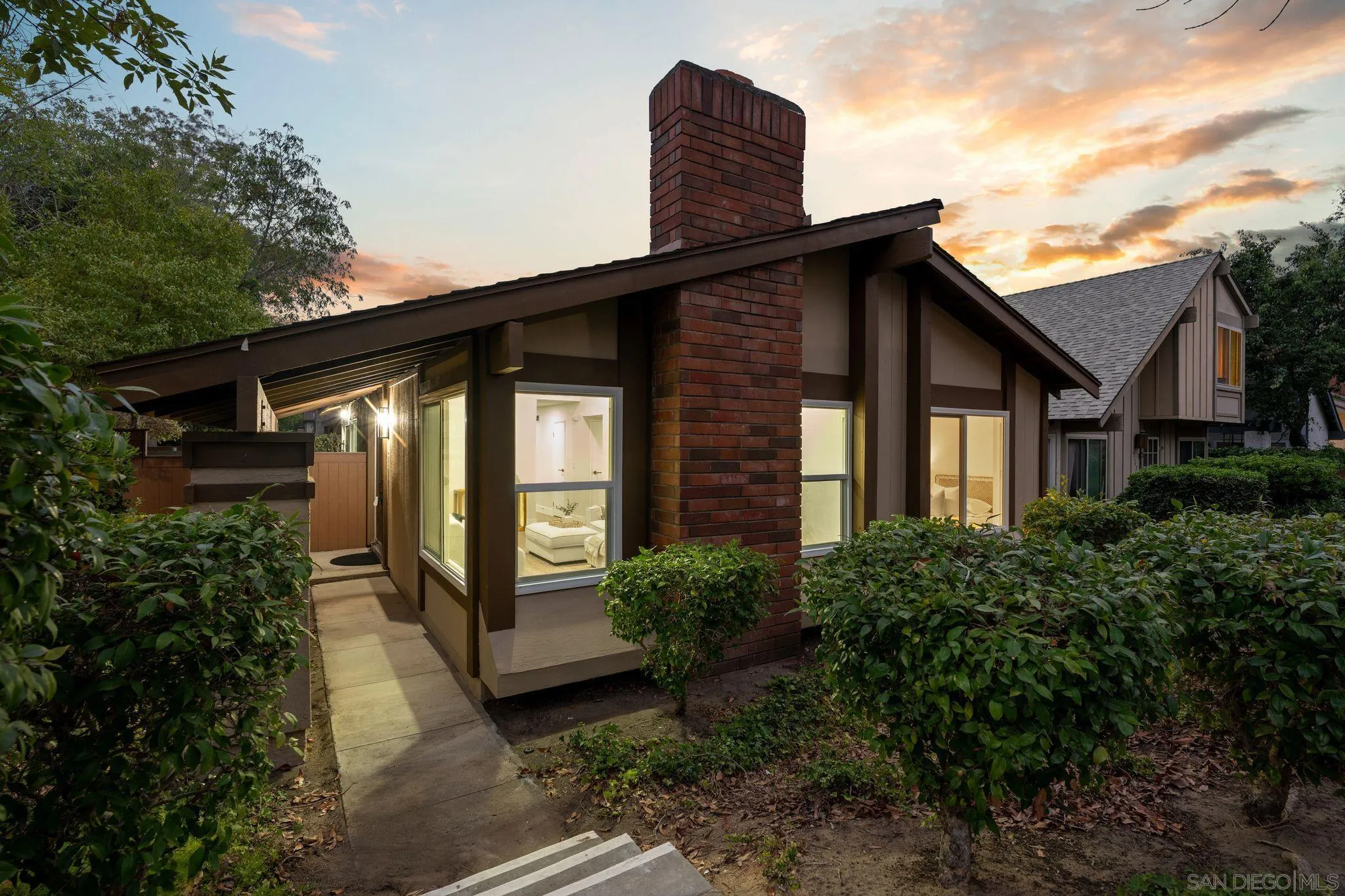 https://cdn.realtyfeed.com/cdn/127/260014973/ca21934f14ca8e0a8576ad4b6bae755f.webp