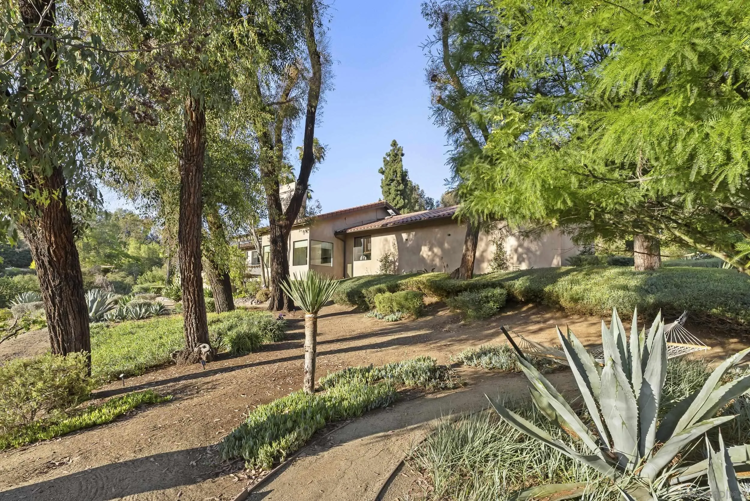 https://cdn.realtyfeed.com/cdn/127/260014974/84964f56a918698f428851575ce5069a.webp